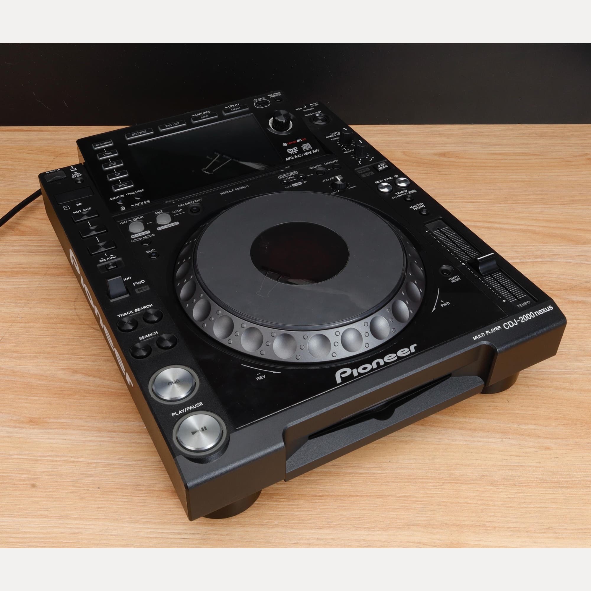 Used Pioneer DJ CDJ-2000NXS Pro DJ - Sweetwater's Gear Exchange