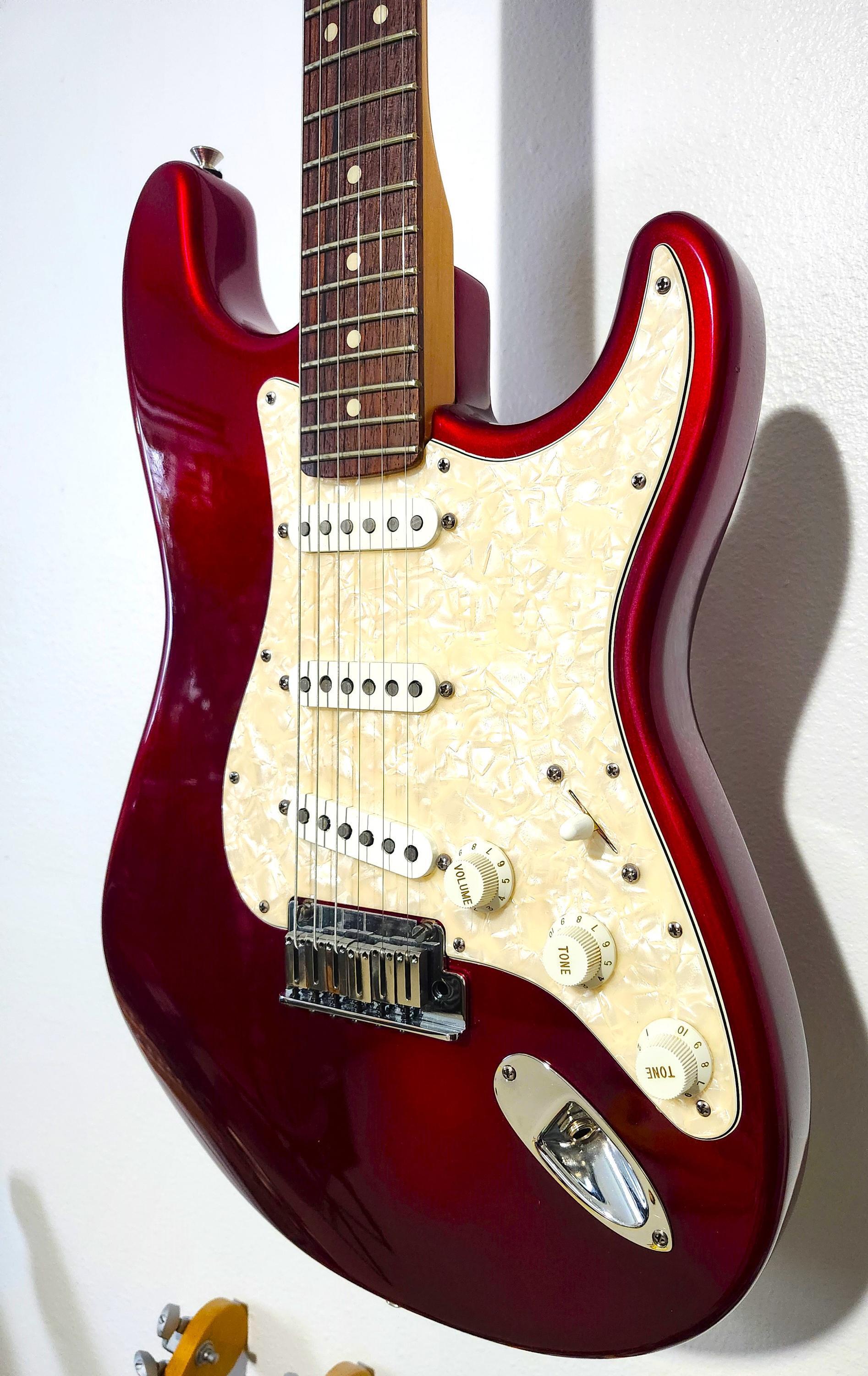 Used Fender 1997 Fender USA - Sweetwater's Gear Exchange