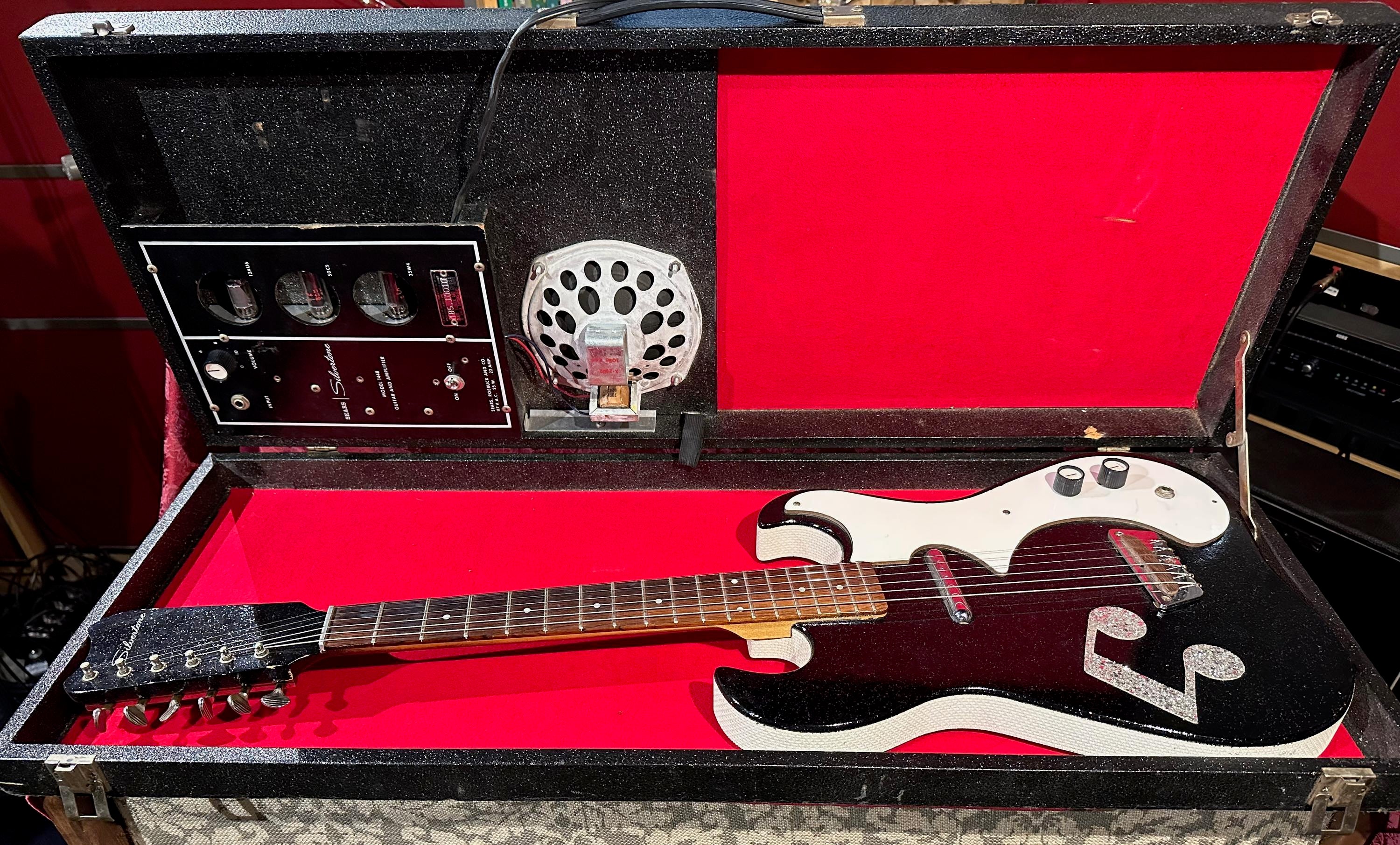 Used Silvertone 1960's Silvertone 1448 Guitar and Case with built in tube  amp