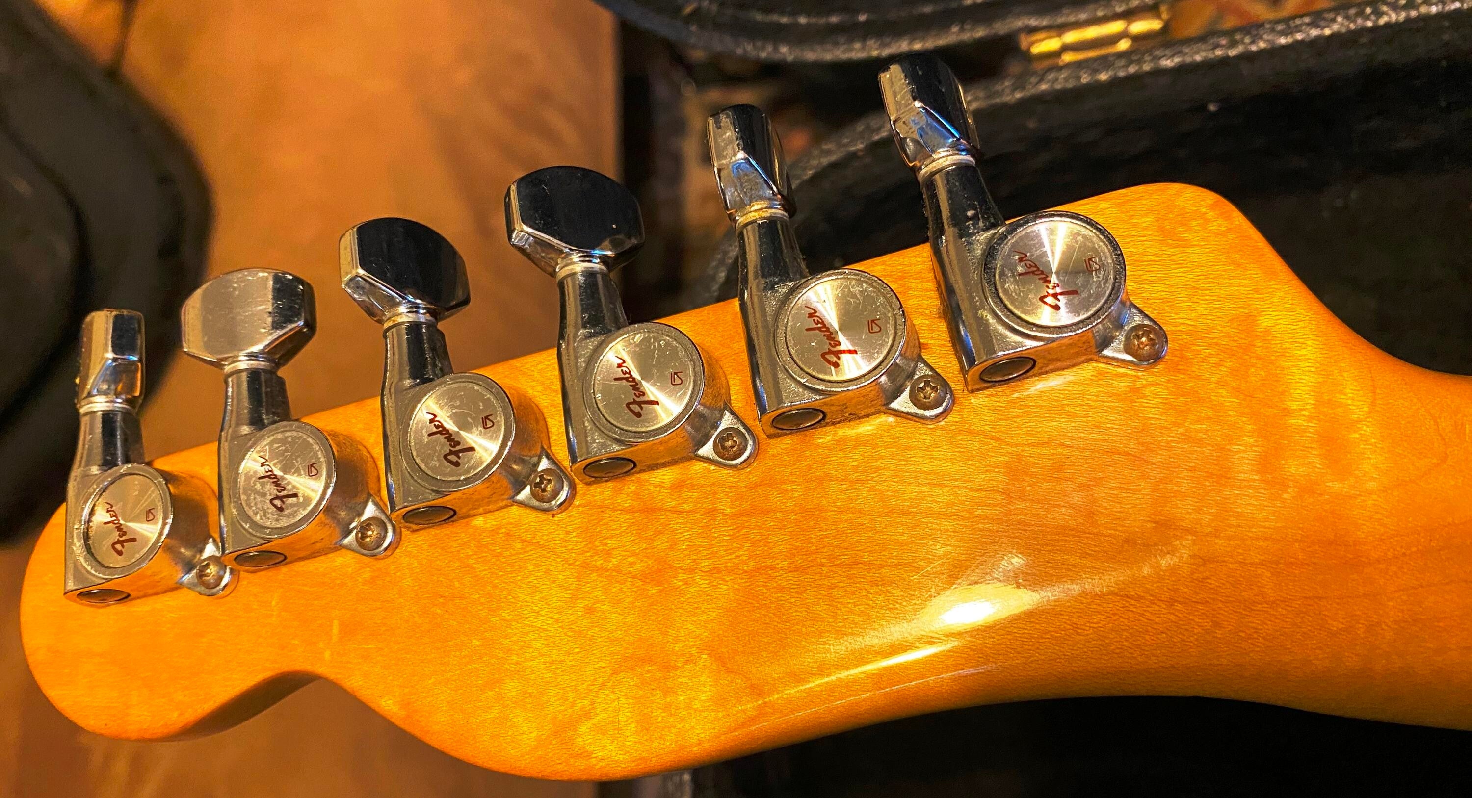 Used Fender Japan S-3T Squier - Sweetwater's Gear Exchange