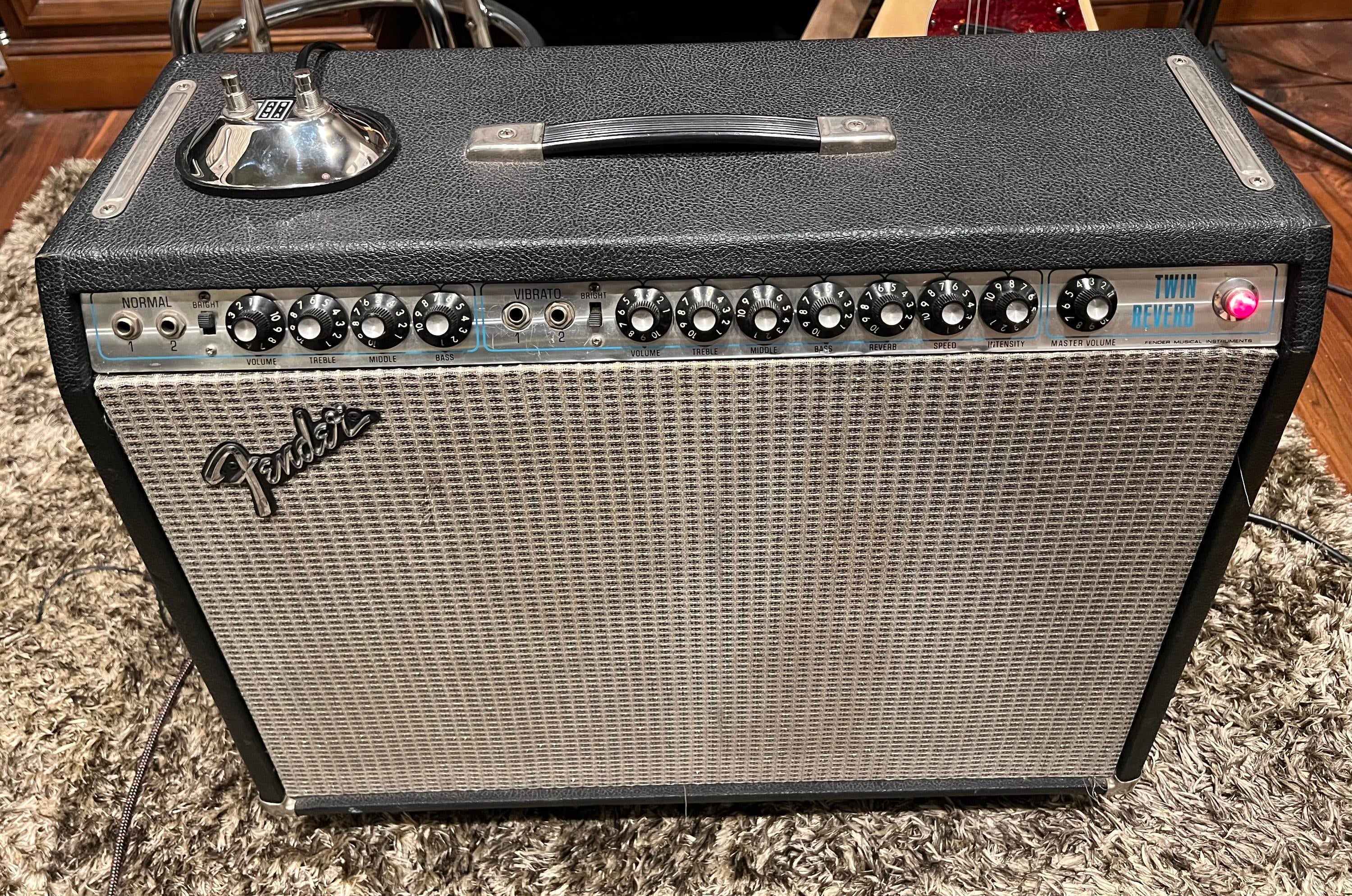 Used Fender Vintage 1975 Fender Twin Reverb Amplifier