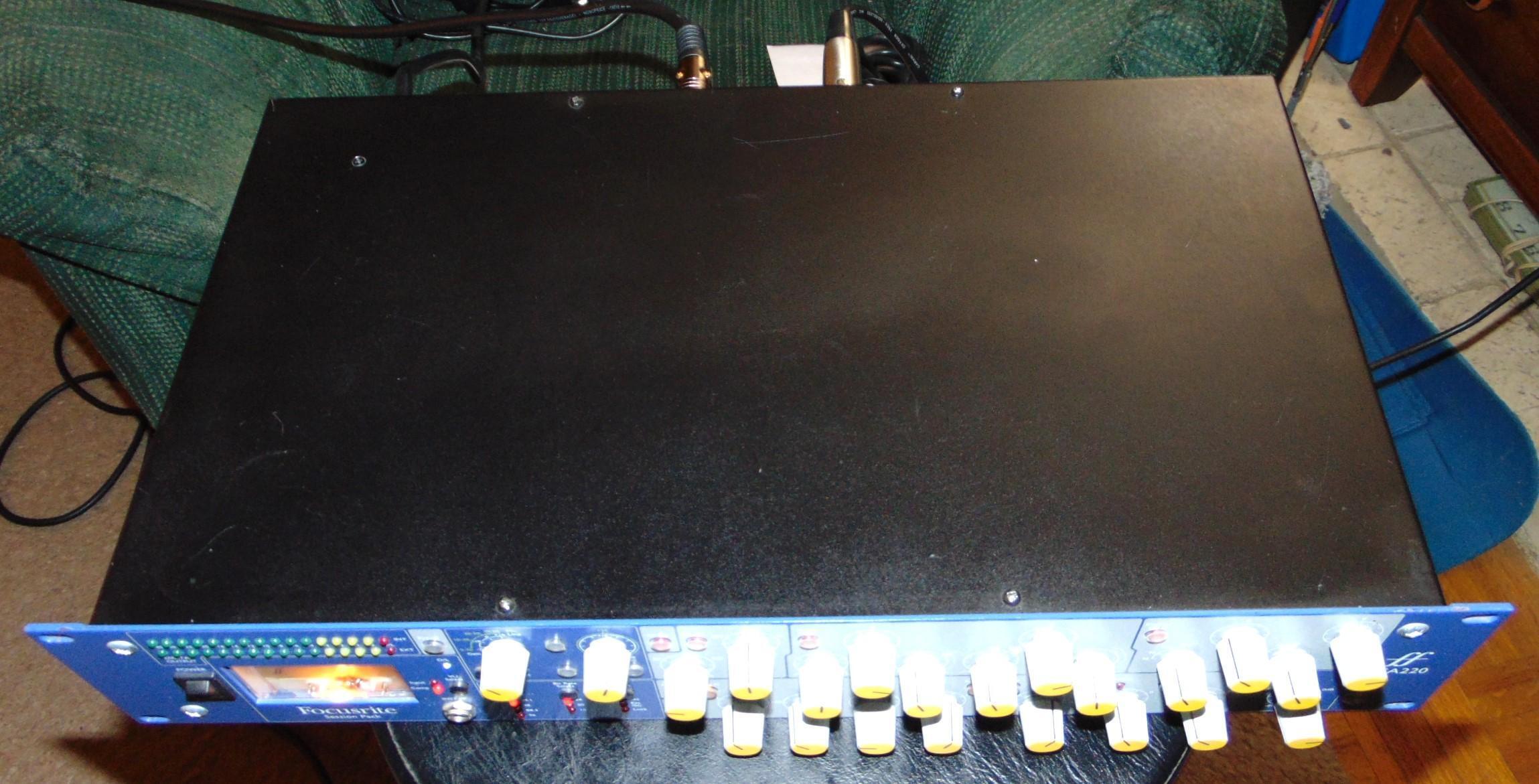 Used Focusrite ISA 220 Session Pack - Sweetwater's Gear Exchange