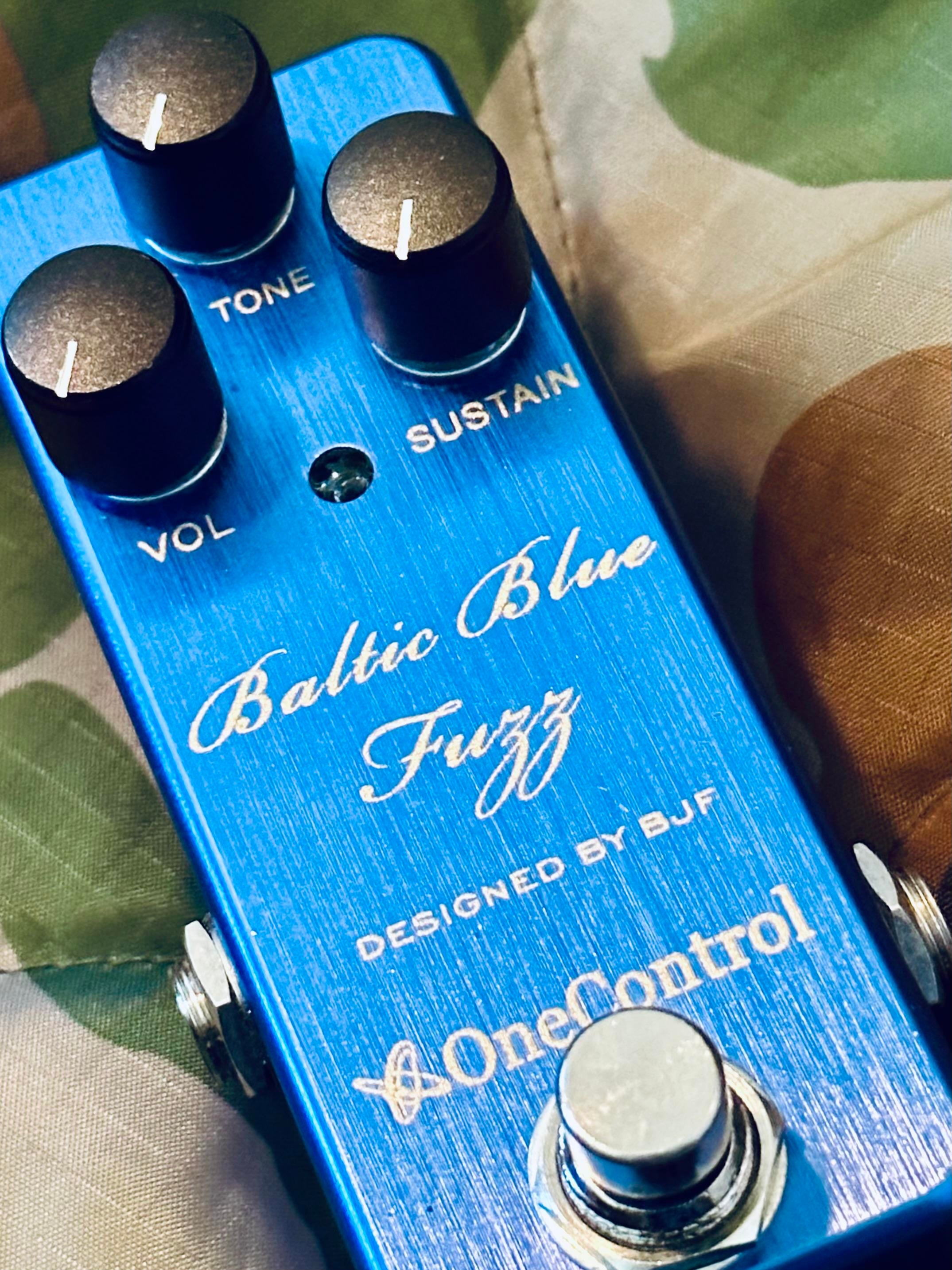 Used One Control Baltic Blue Fuzz *with Box* - Sweetwater's Gear