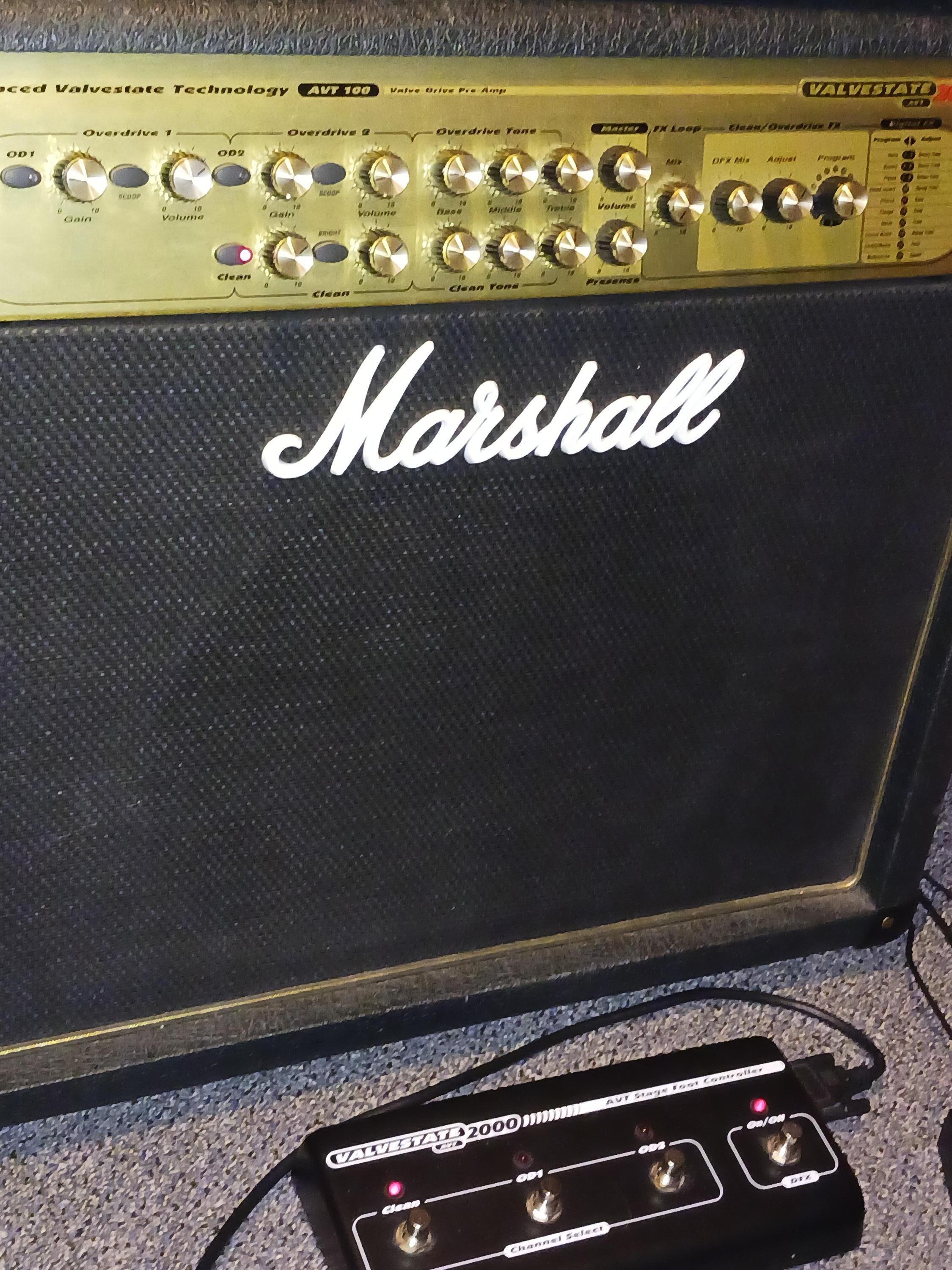 Used Marshall Valvestate 2000 AVT 100 112 Combo