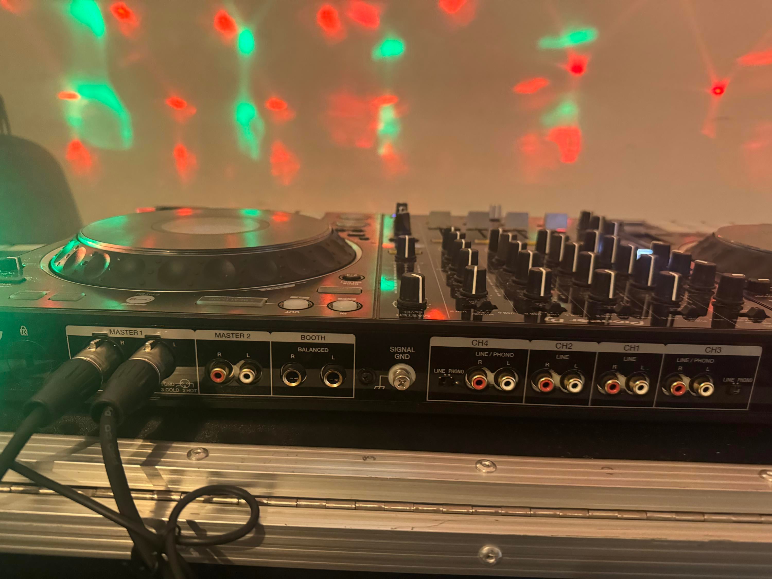 Used Pioneer DDJ 1000 SRT - Sweetwater's Gear Exchange Used Pioneer DDJ 1000 SRT - Sweetwater's Gear Exchange