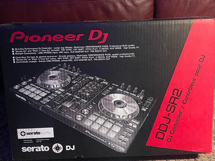 Used Pioneer Pro DJ Pioneer DDJ-SR2/Serrato - Sweetwater's Gear Exchange