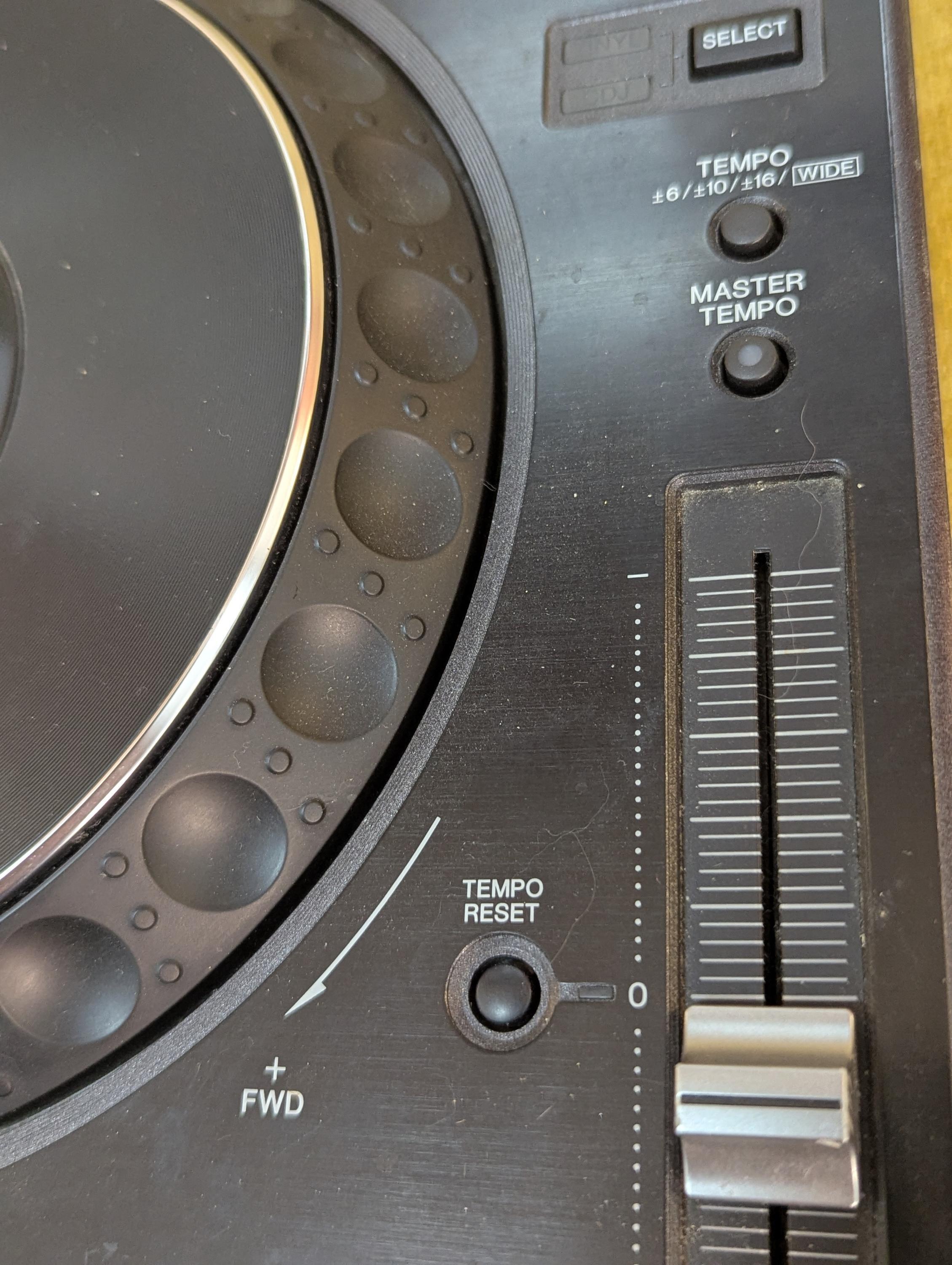Used Pioneer CDJ 1000 MK3 2006 - - Sweetwater's Gear Exchange