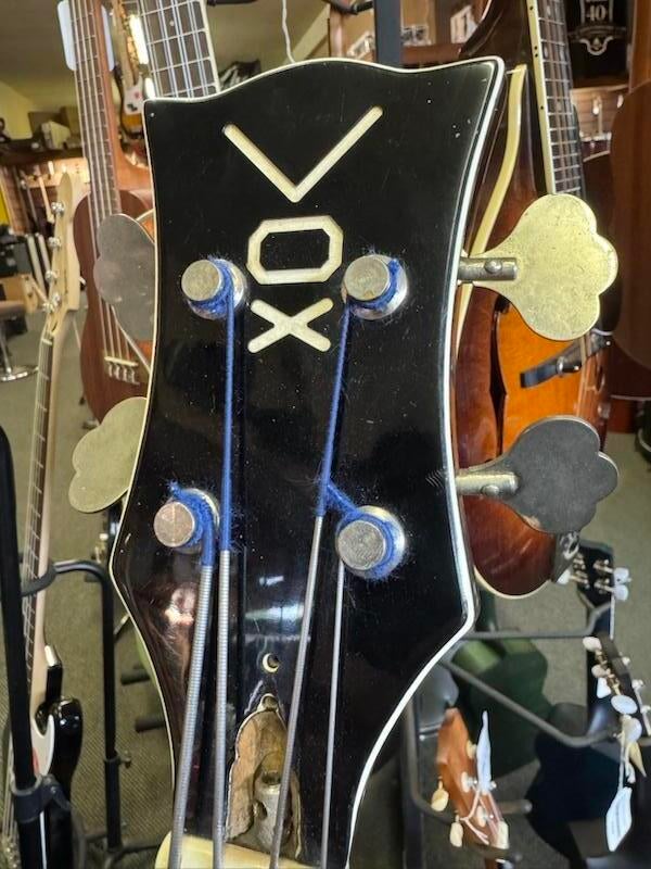 【激レア】Vox Cougar 1960年代 ヴィンテージ ベース ケース付 激レア】Vox Cougar 1960年代 ヴィンテージ ベース ケース付 激