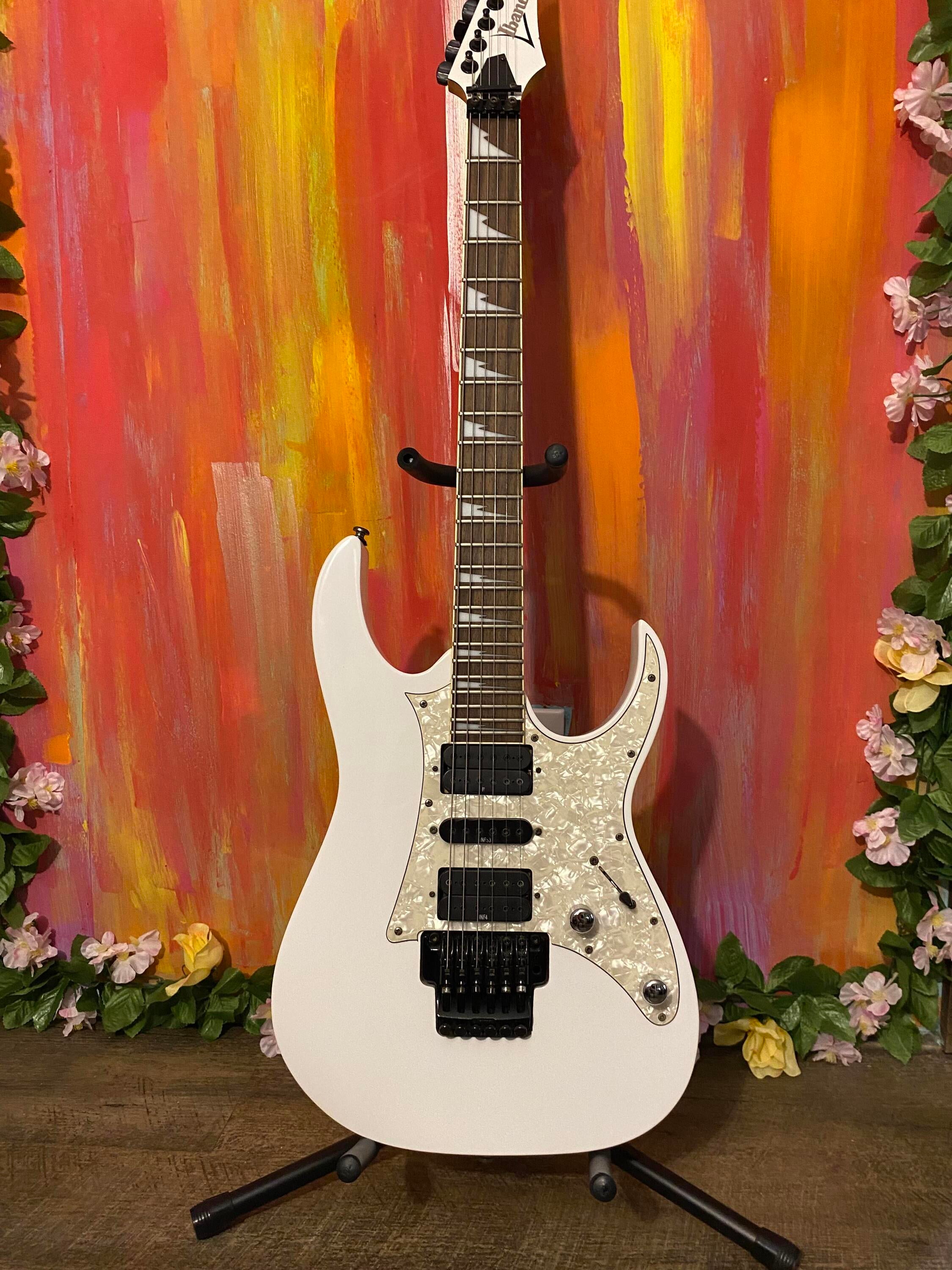 Used Ibanez RG Series-RG350DX - White