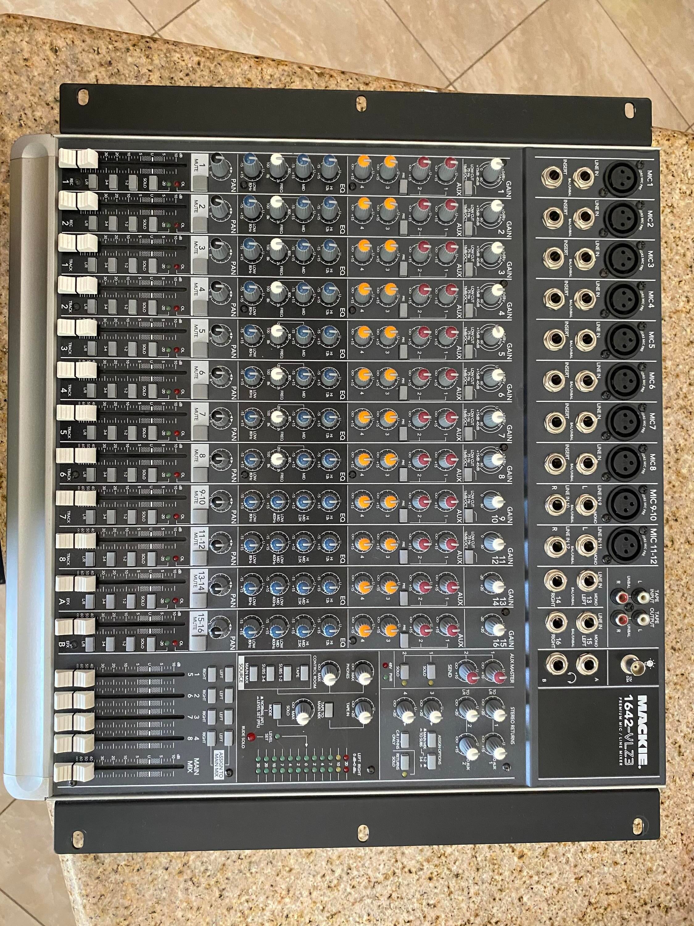 Used Mackie 1642VLZ3 16-channel Mixer