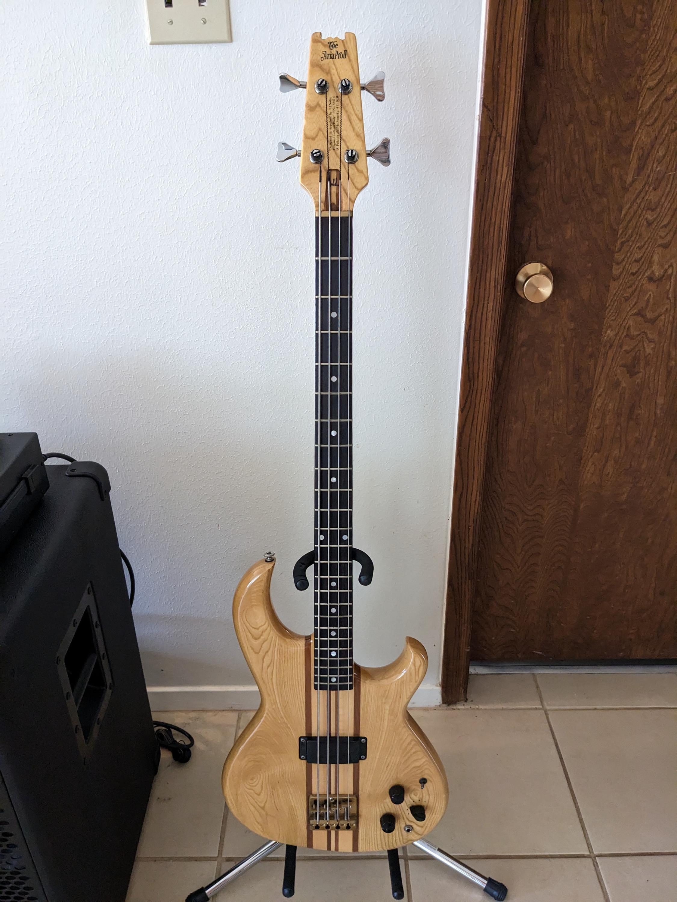 Used Aria Pro II SB 1000 Bass 1979 - Sweetwater's Gear Exchange