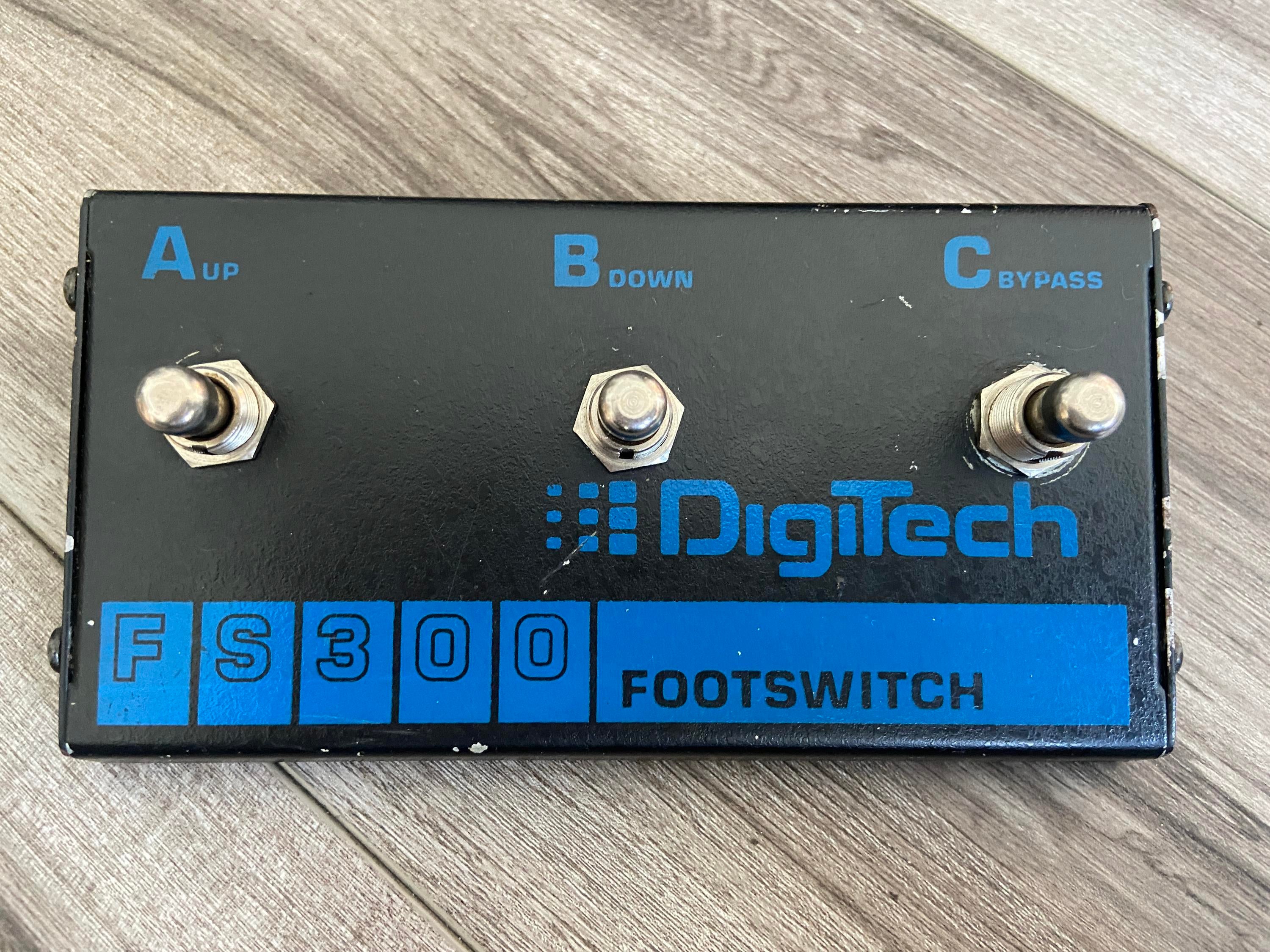 Used Digitech FS300 3 button Footswitch