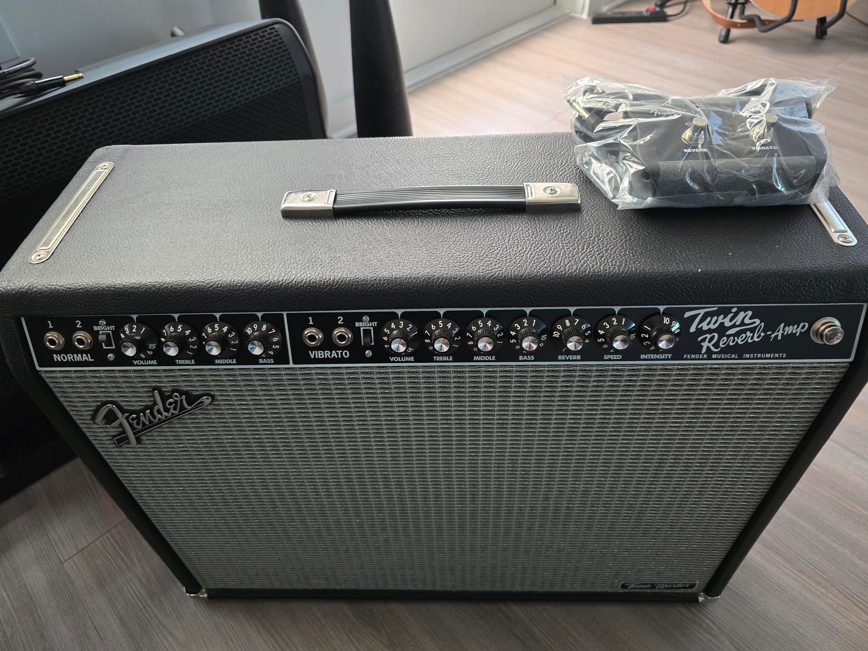 PEAVEY ARTIST 240 Made in USA　ハイパワー　ジャンク 良好品】 240 ARTIST PEAVEY Made ジャンク ハイパワー USA in