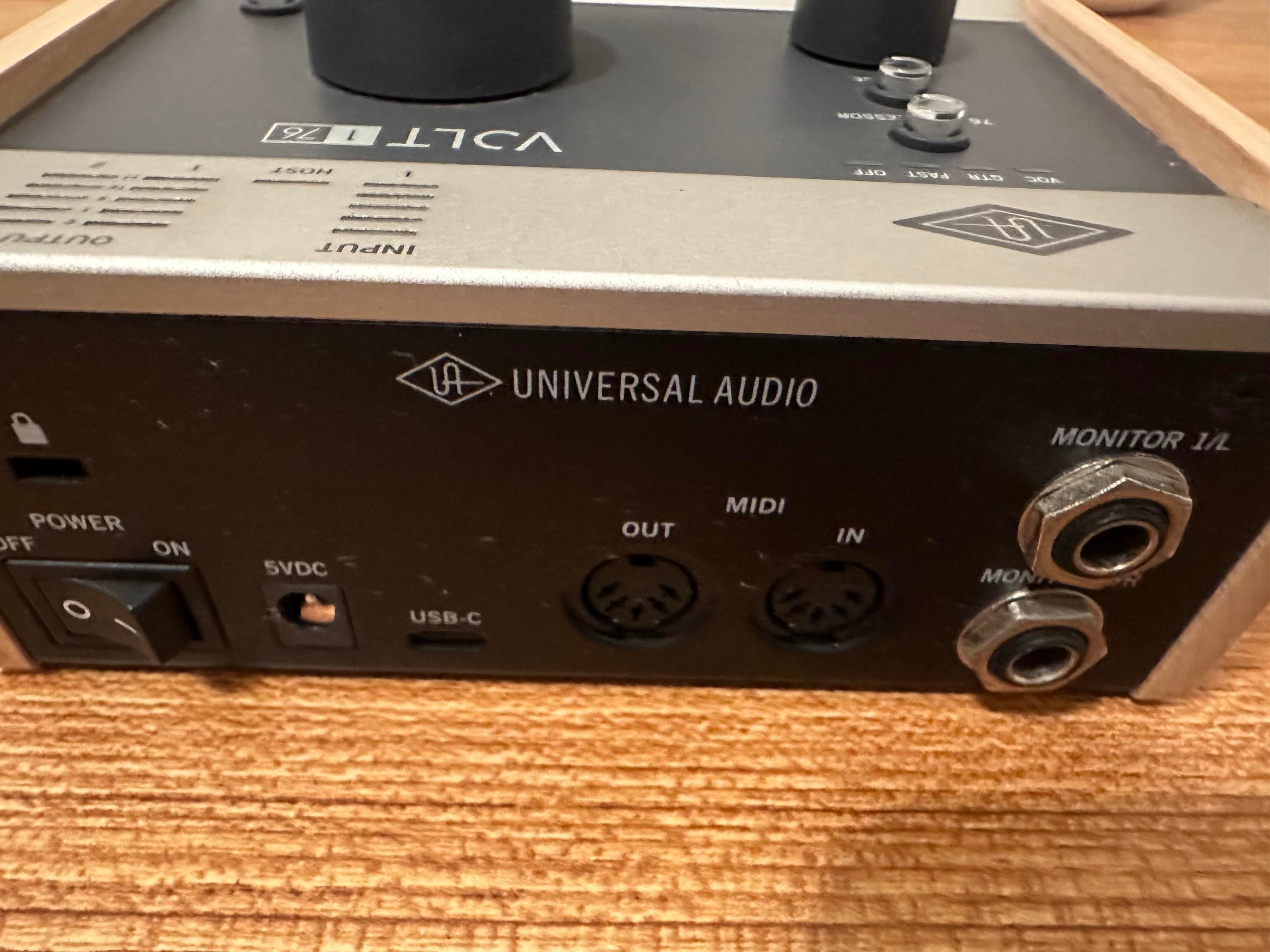 【USED】universal audio VOLT176 Used Universal Audio VOLT 176 Audio Interface | Guitar Center