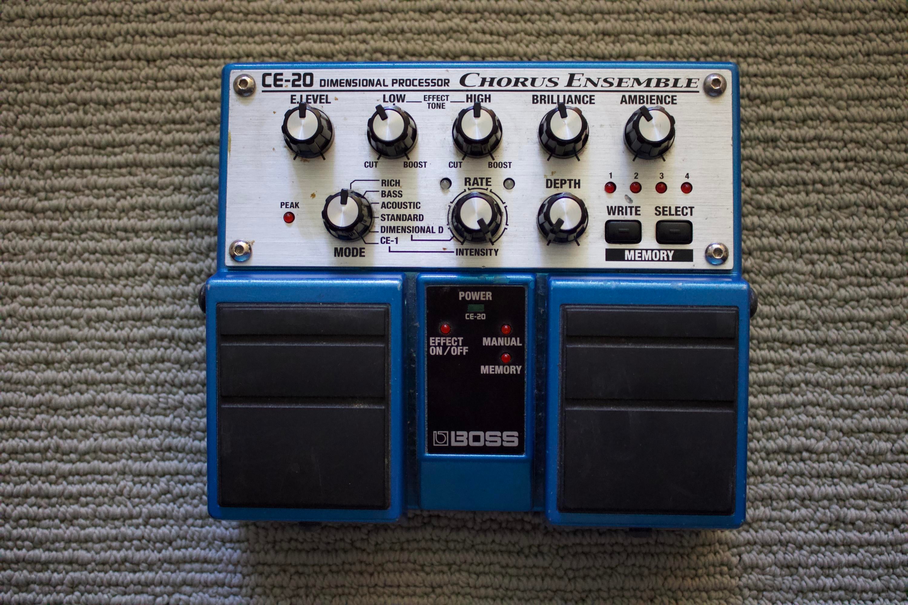 ギター BOSS CE-20 Chorus Ensemble Boss CE-20 Chorus Ensemble Twin Effects Pedal | zZounds