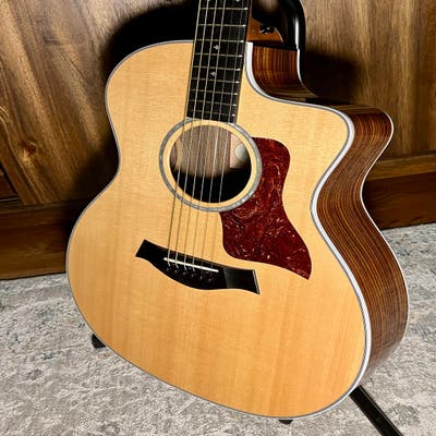 Echo, Sitka Spruce Dreadnought Acoustic Guitar