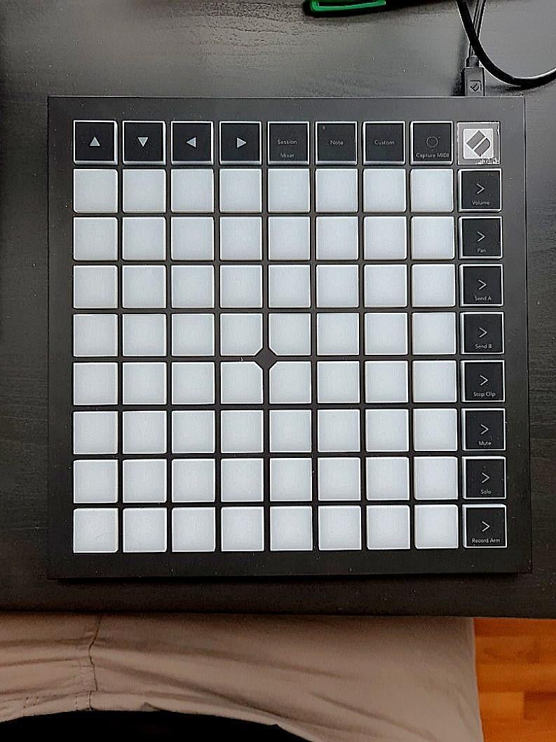 Used Novation Launchpad Mini MK3 Grid - Sweetwater's Gear Exchange