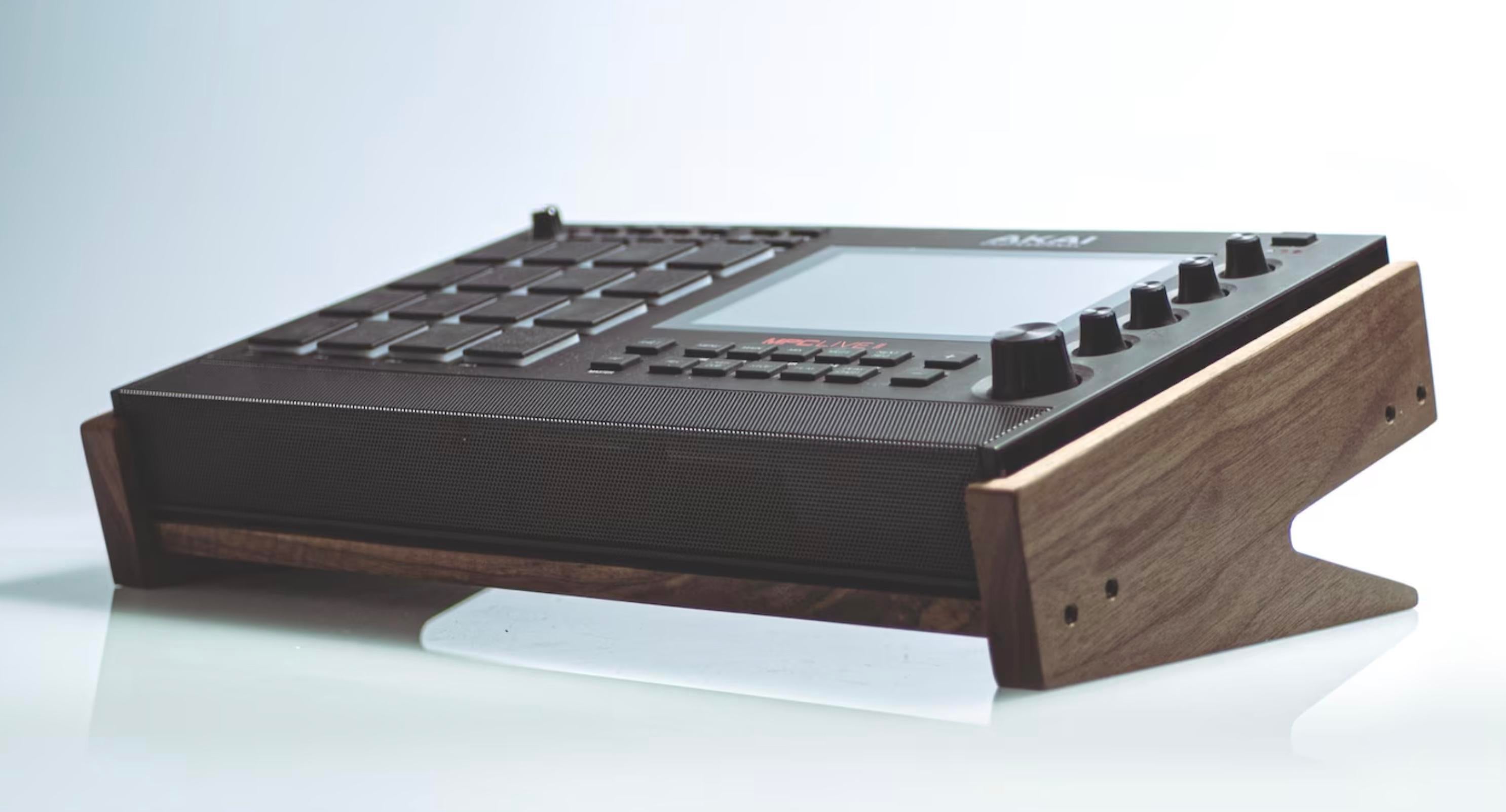 Used Noizzi Hardwood MPC Live II Cradle Stand in Solid Walnut (Decksaver  Compatible)