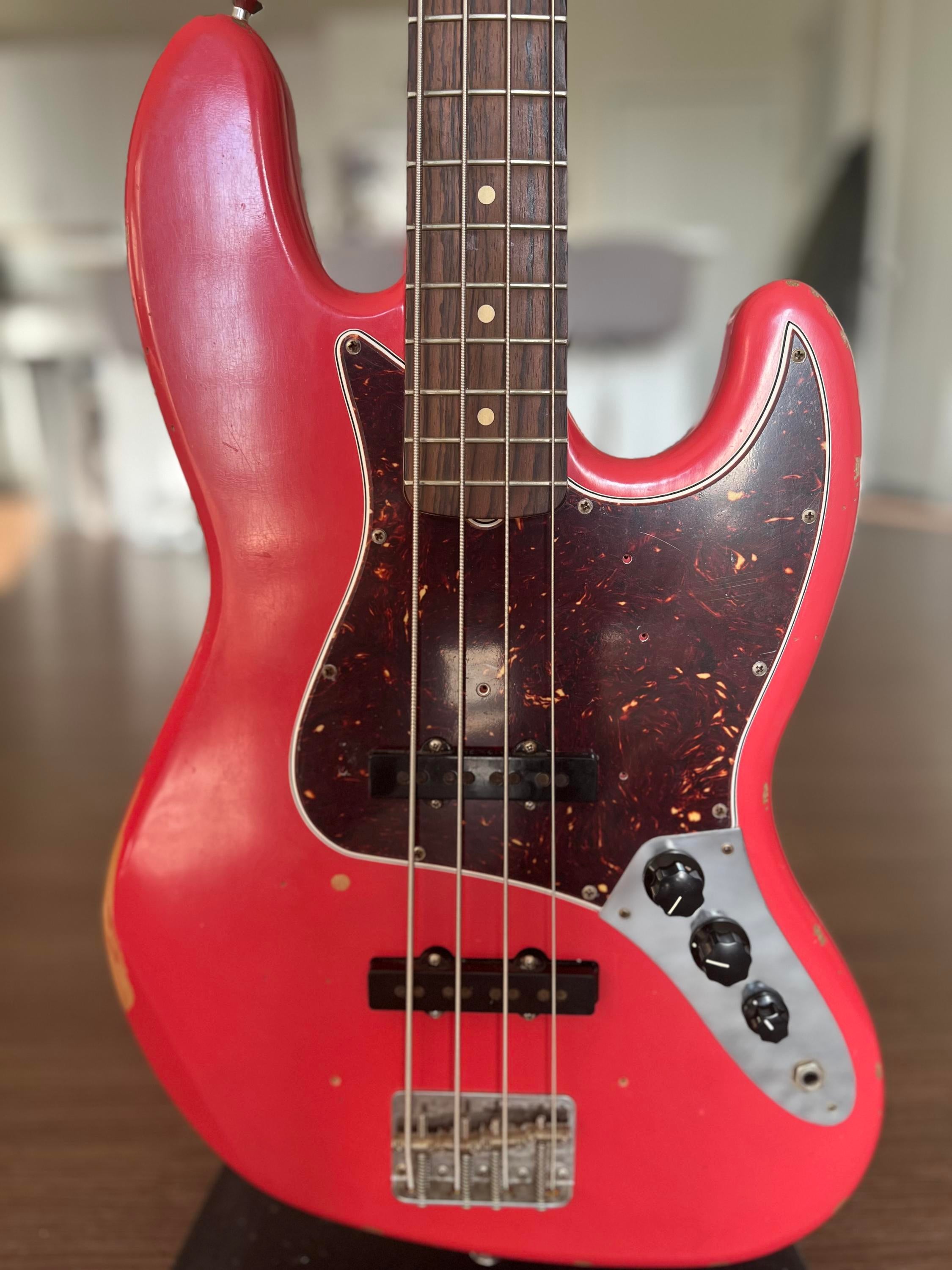 Used Fender 2015 Fender Road Worn Jazz Bass - Sweetwater's Gear 
