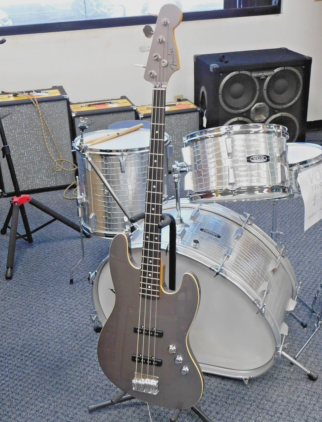 Used Fender 2023 Fender Aerodyne Special Jazz Bass! Made In Japan! Dolphin  Gray Metallic! VERY NICE!!!