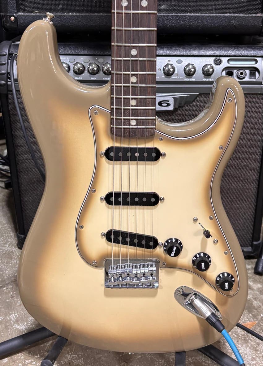 70th-anniversary Vintera II Antigua Stratocaster Electric Guitar - Antigua