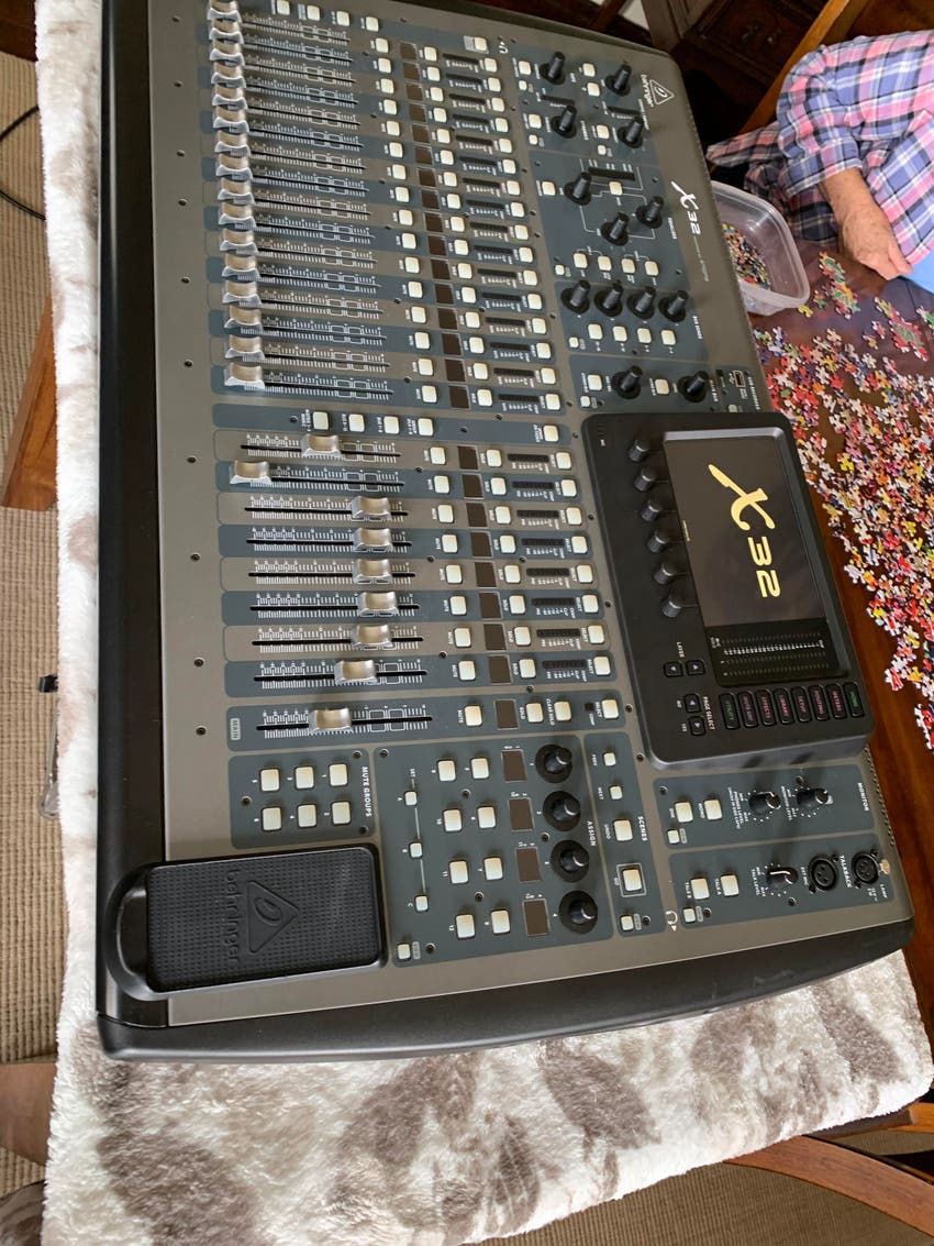 Used Behringer X32 40channel Digital Mixer Sweetwater Gear Exchange