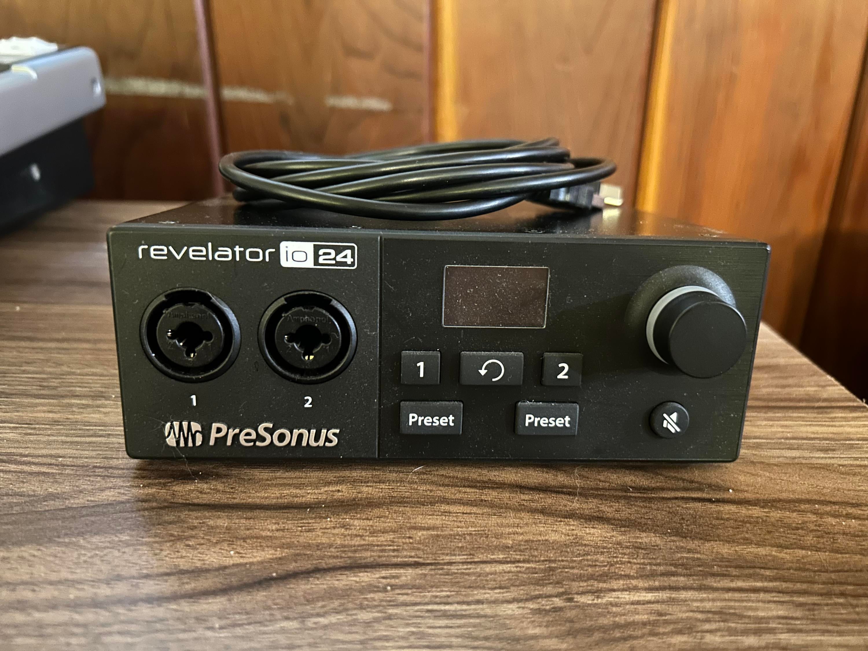 【状態良】PreSonus Revelator io24 2777700302_pre_int_frt_1_nr.