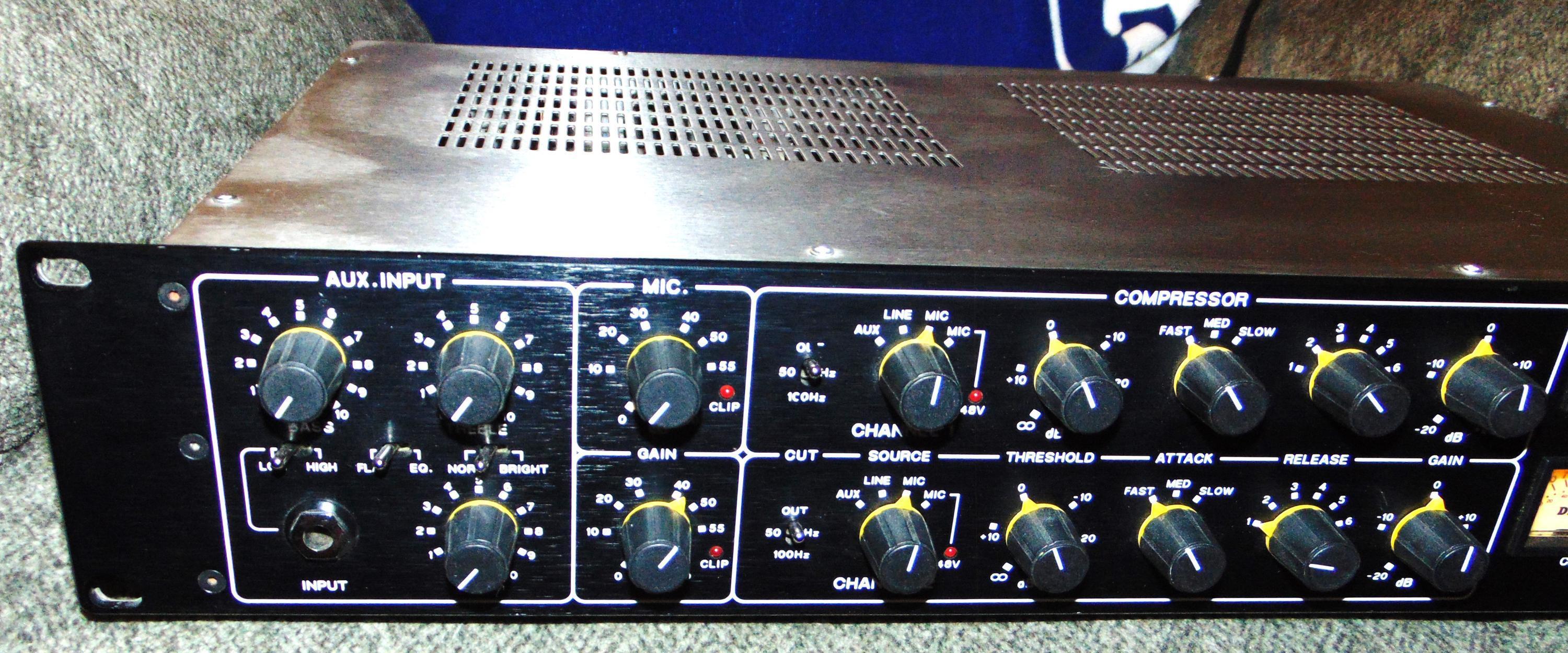 Used Drawmer 1960 2-Channel Mic Pre / Compressor