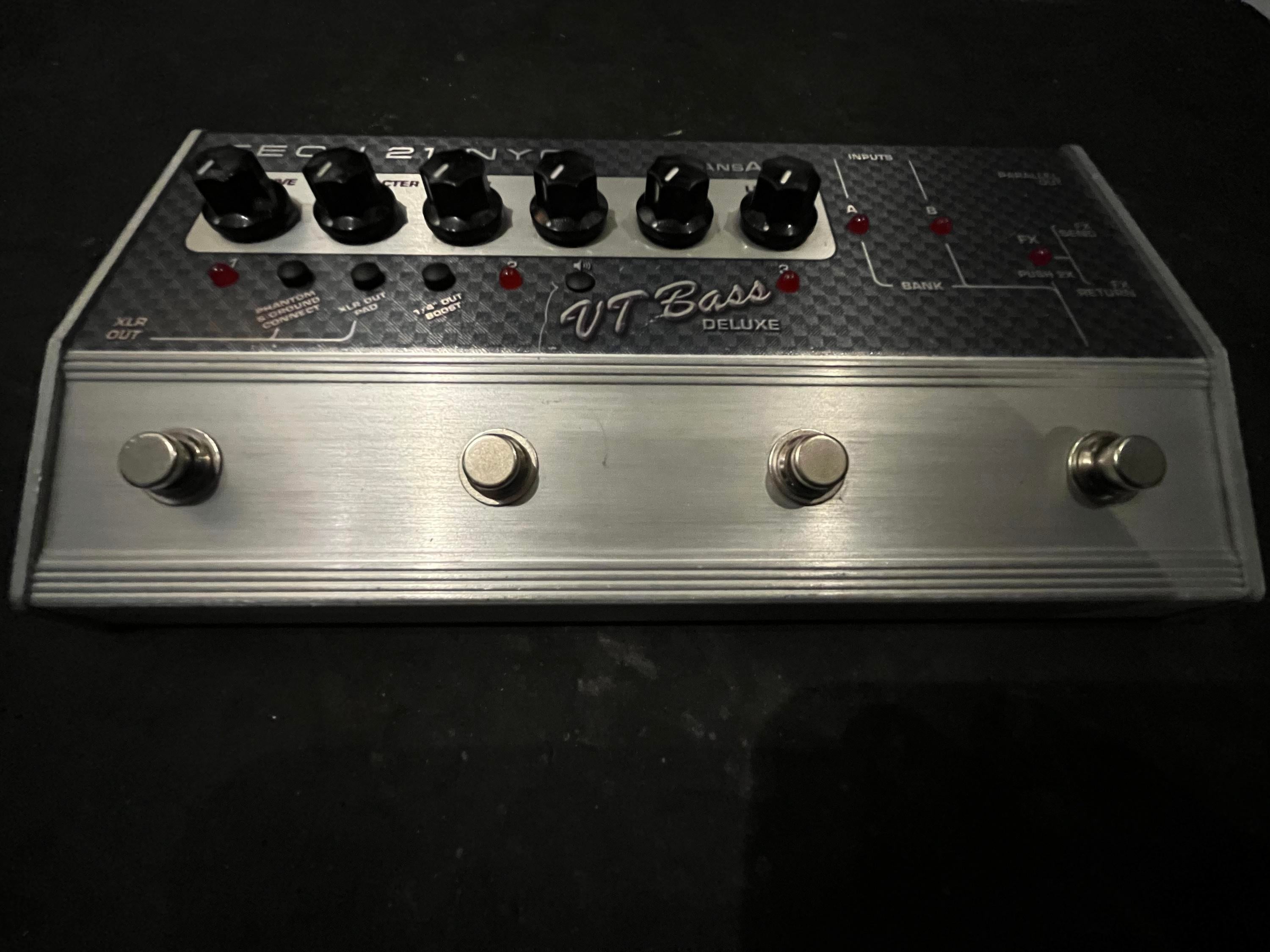 Used Tech 21 VT Bass Deluxe | Gear Exchange