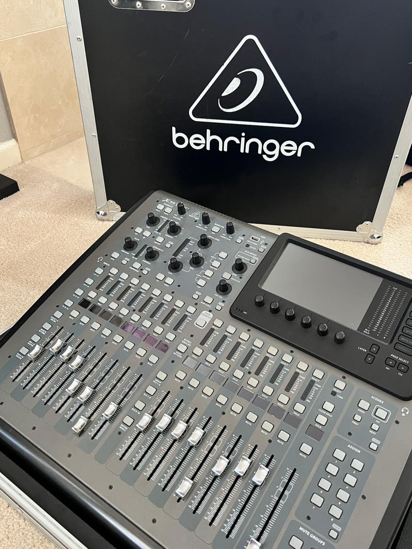 Used Behringer X32 Compact 40channel Sweetwater's Gear Exchange