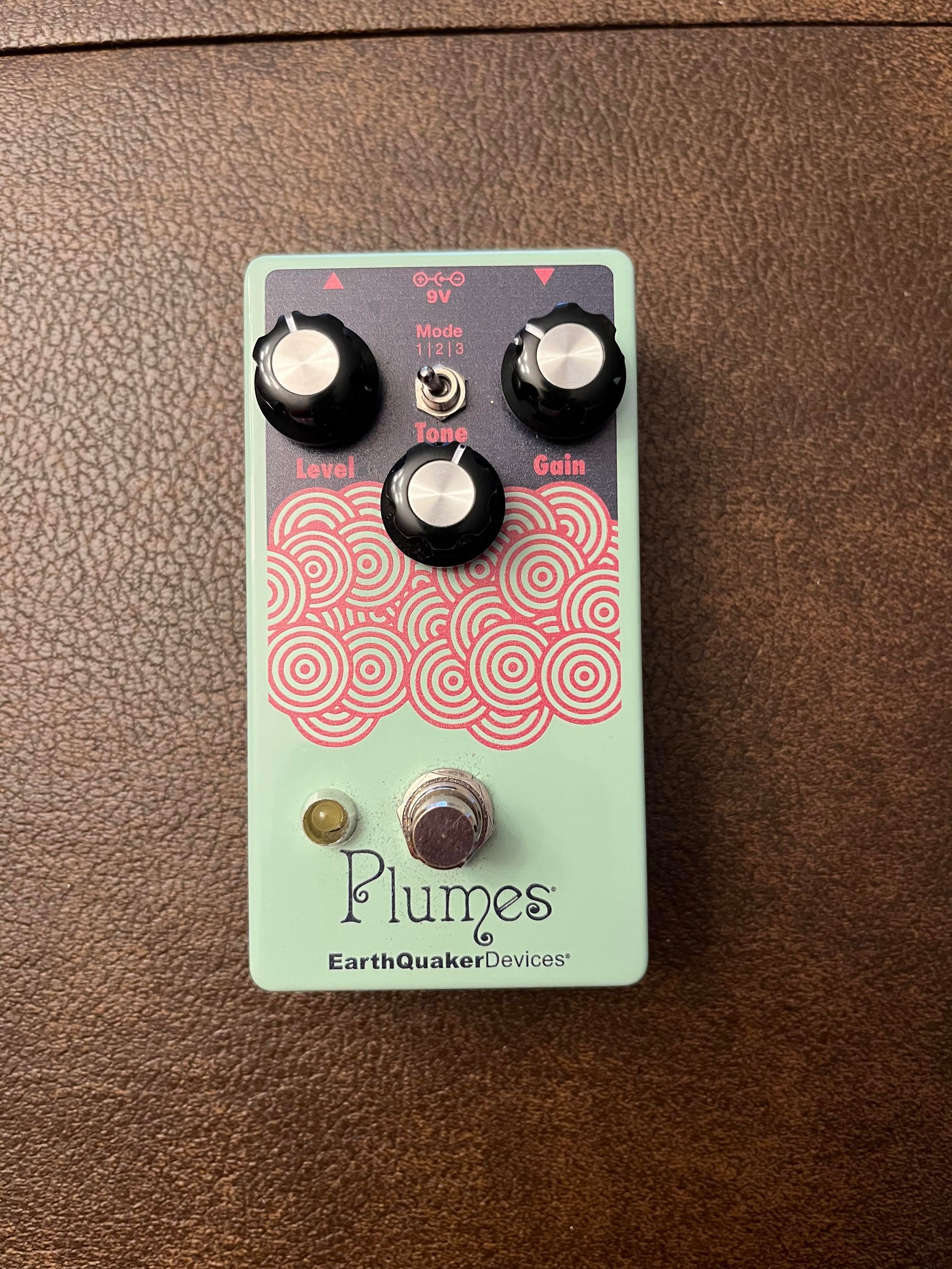 Used EarthQuaker Devices Plumes Small Signal Shredder Overdrive Pedal -  Citron, Sweetwater Exclusive