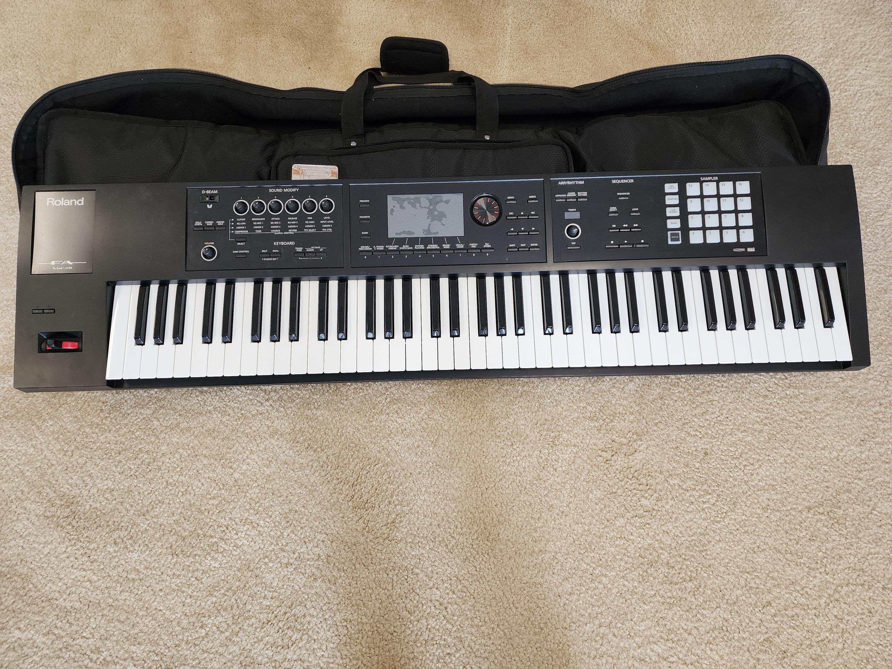 Used Roland FA-07 Keyboard Workstation 76 Keys - Lightly Used