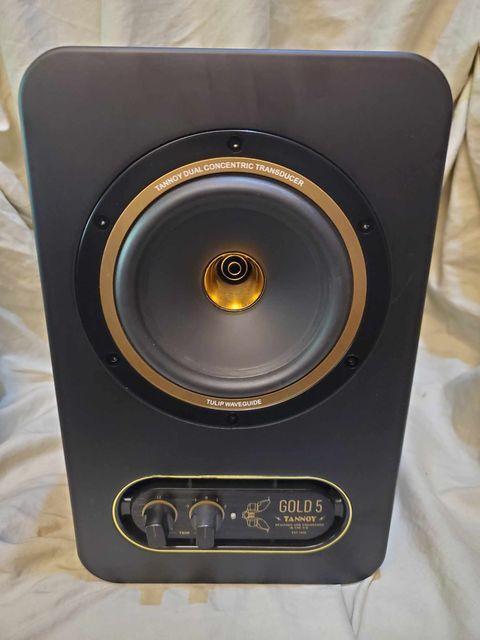 Used Tannoy GOLD 5 5 inch Powered - Sweetwater's Gear Exchange