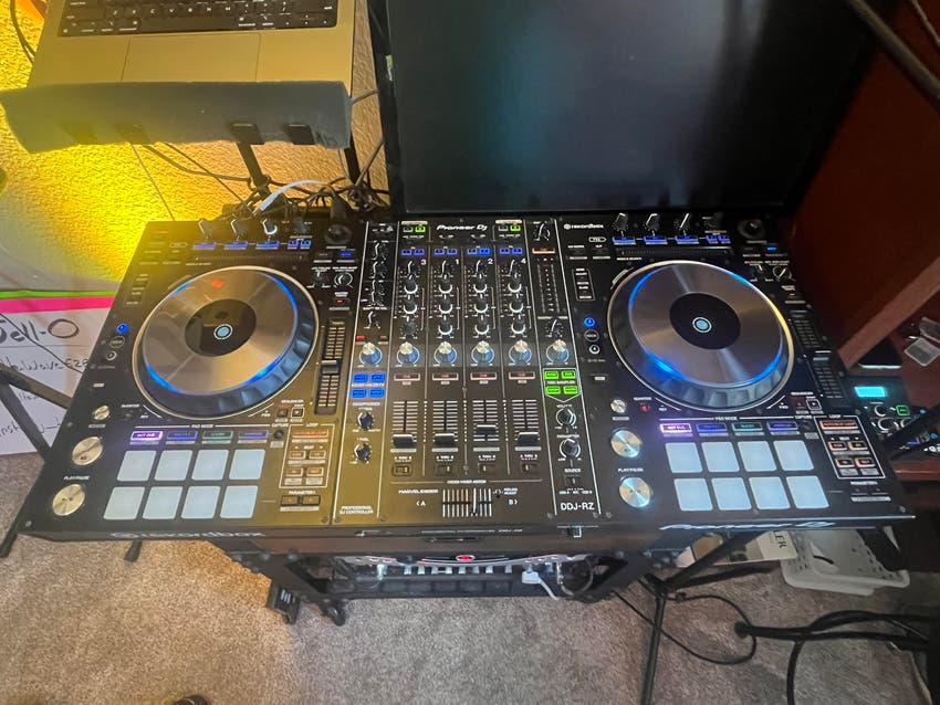 Used Pioneer DJ Pioneer DDJ-XR Rekordbox DJ - Sweetwater's Gear Exchange