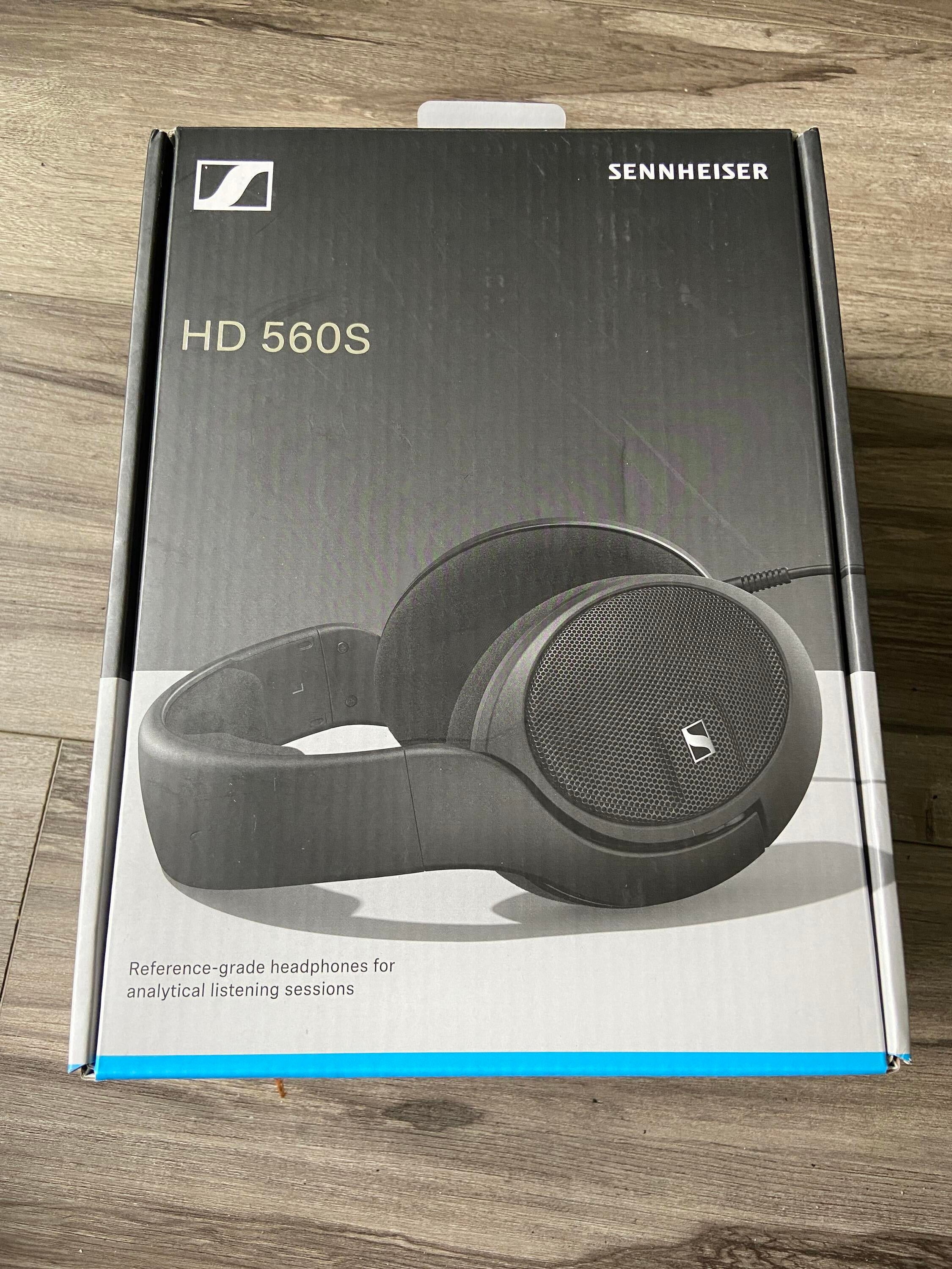 Brand buy New open box Sennheiser HD560S