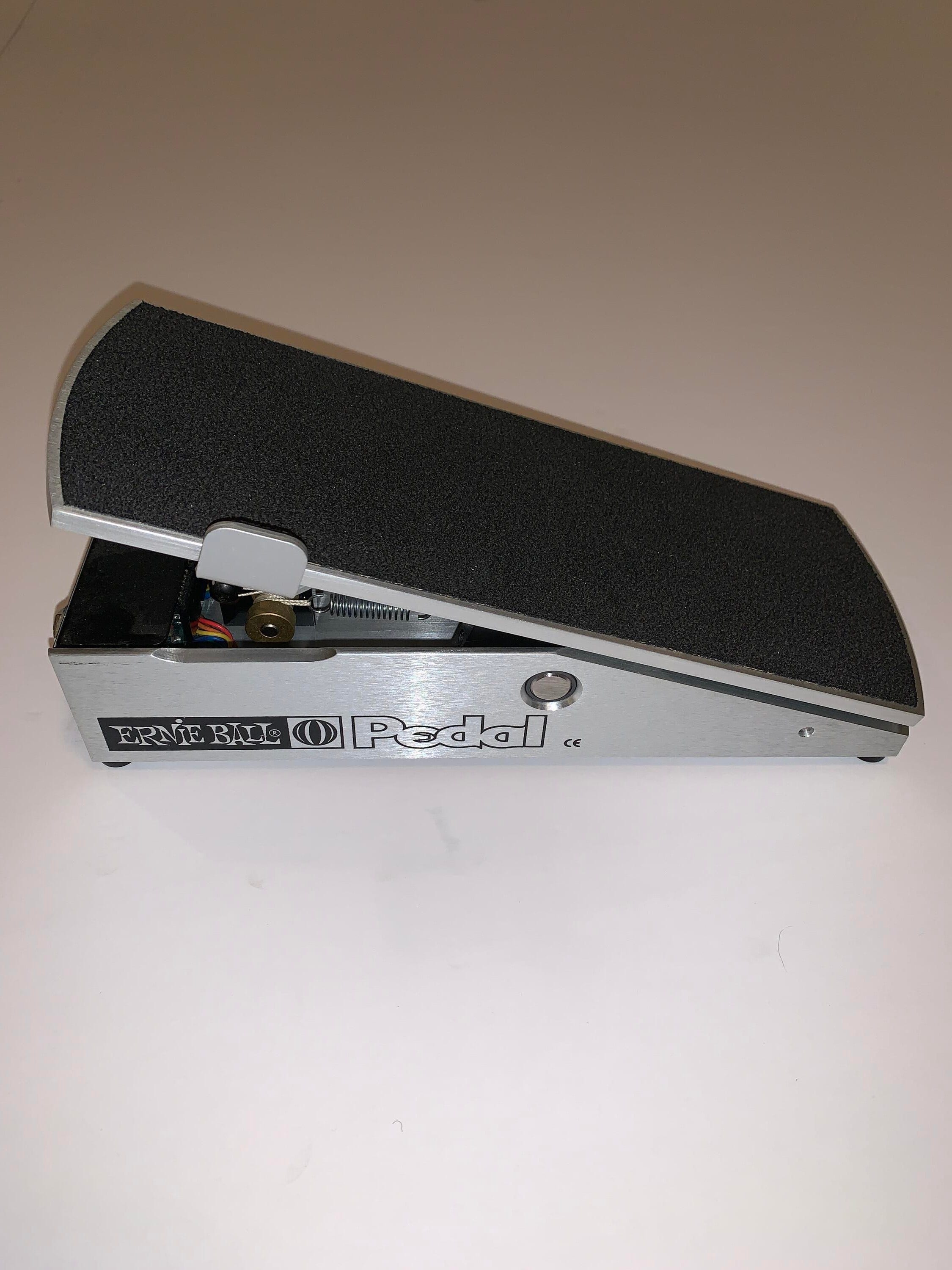 Used Ernie Ball 6165 500K Stereo Volume / Pan Pedal Sweetwater Gear