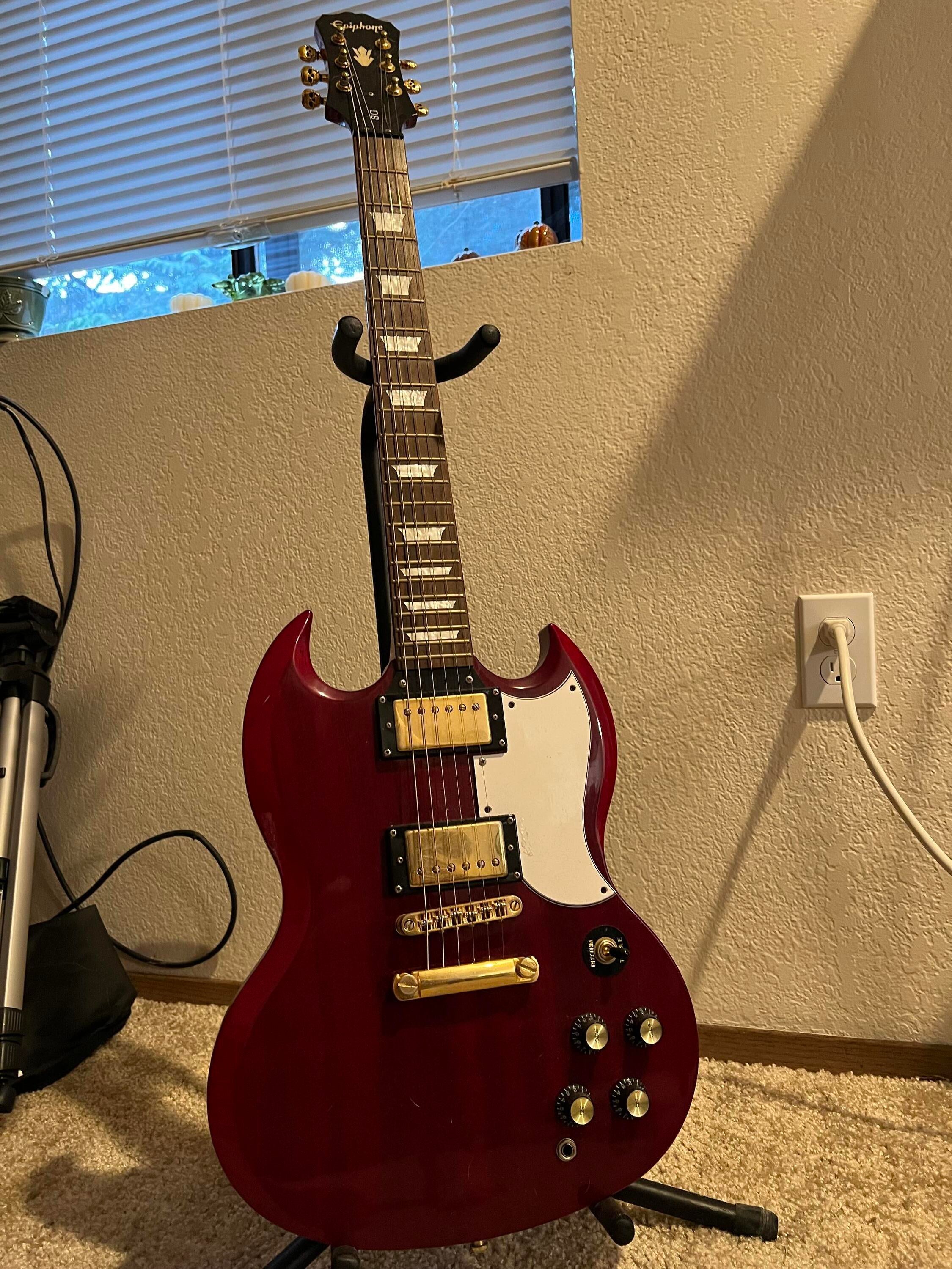 Used Gibson Epiphone SG w/ Gibson Humbuckers - Sweetwater's Gear