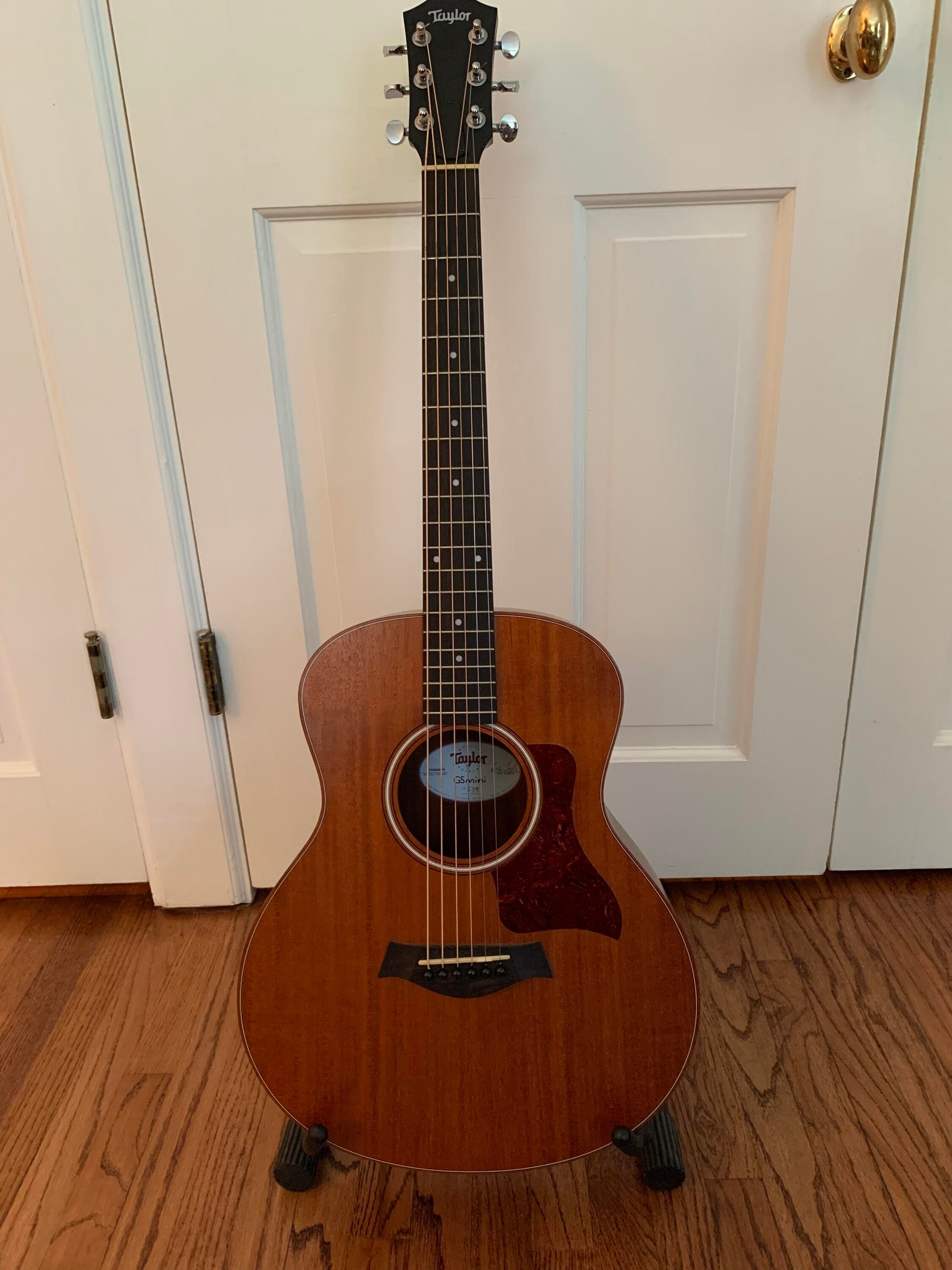 used taylor gs mini guitar