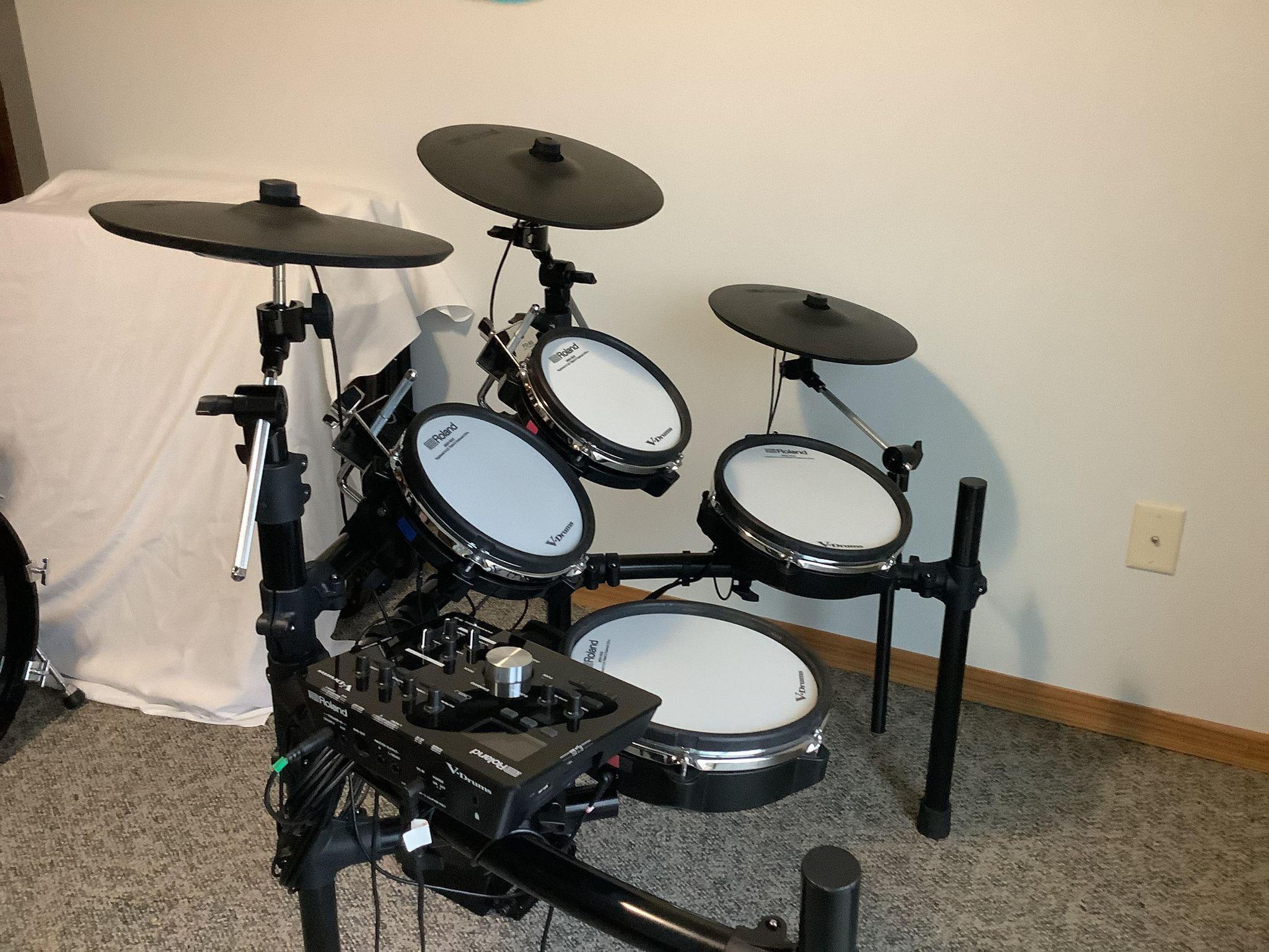 Used Roland TD-25KV-S Drums in excellent condition