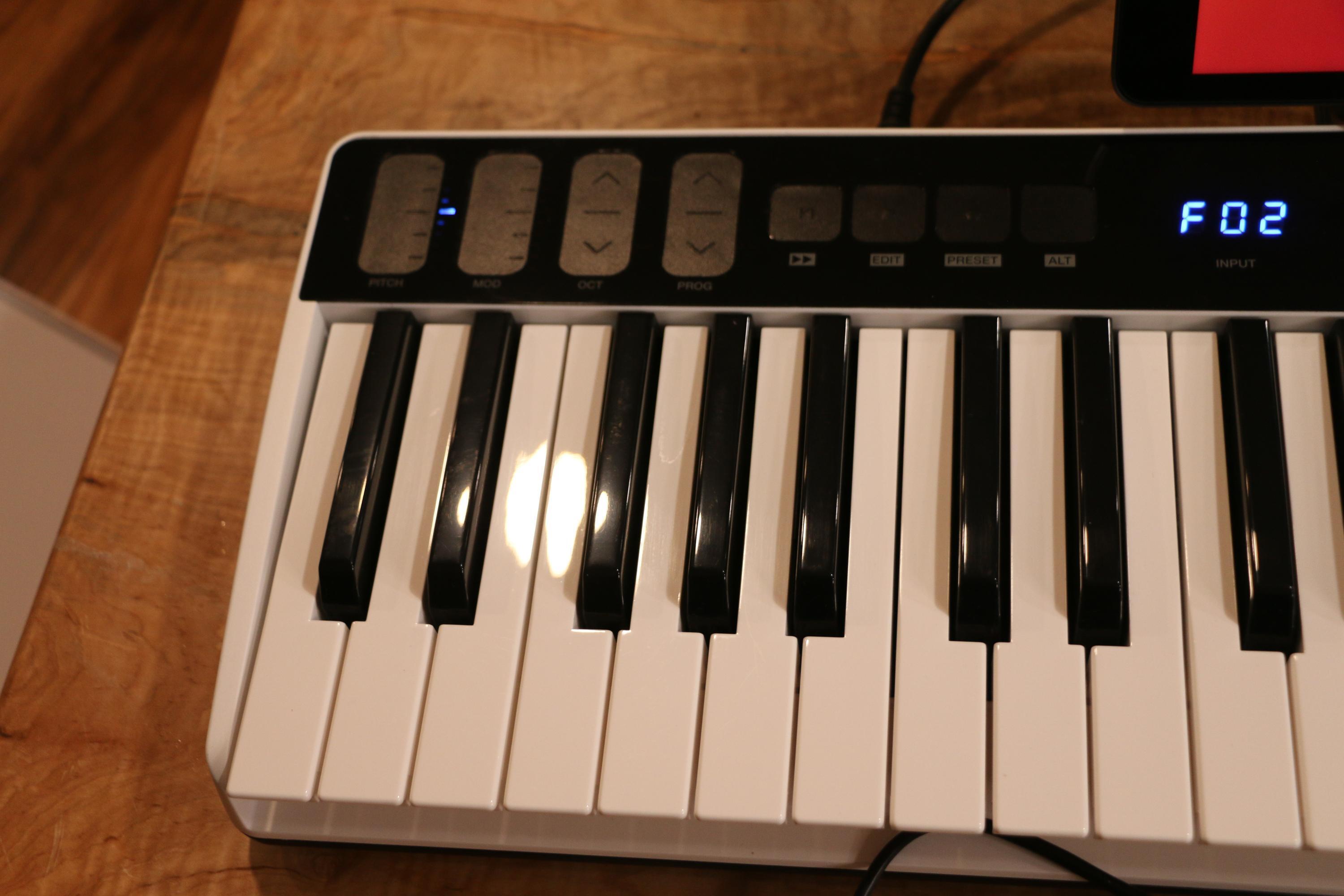 IK Multimedia iRig Keys I/O 49　ジャンク IK Multimedia iRig Keys I/O 49 ｜イケベ楽器店オンラインストア