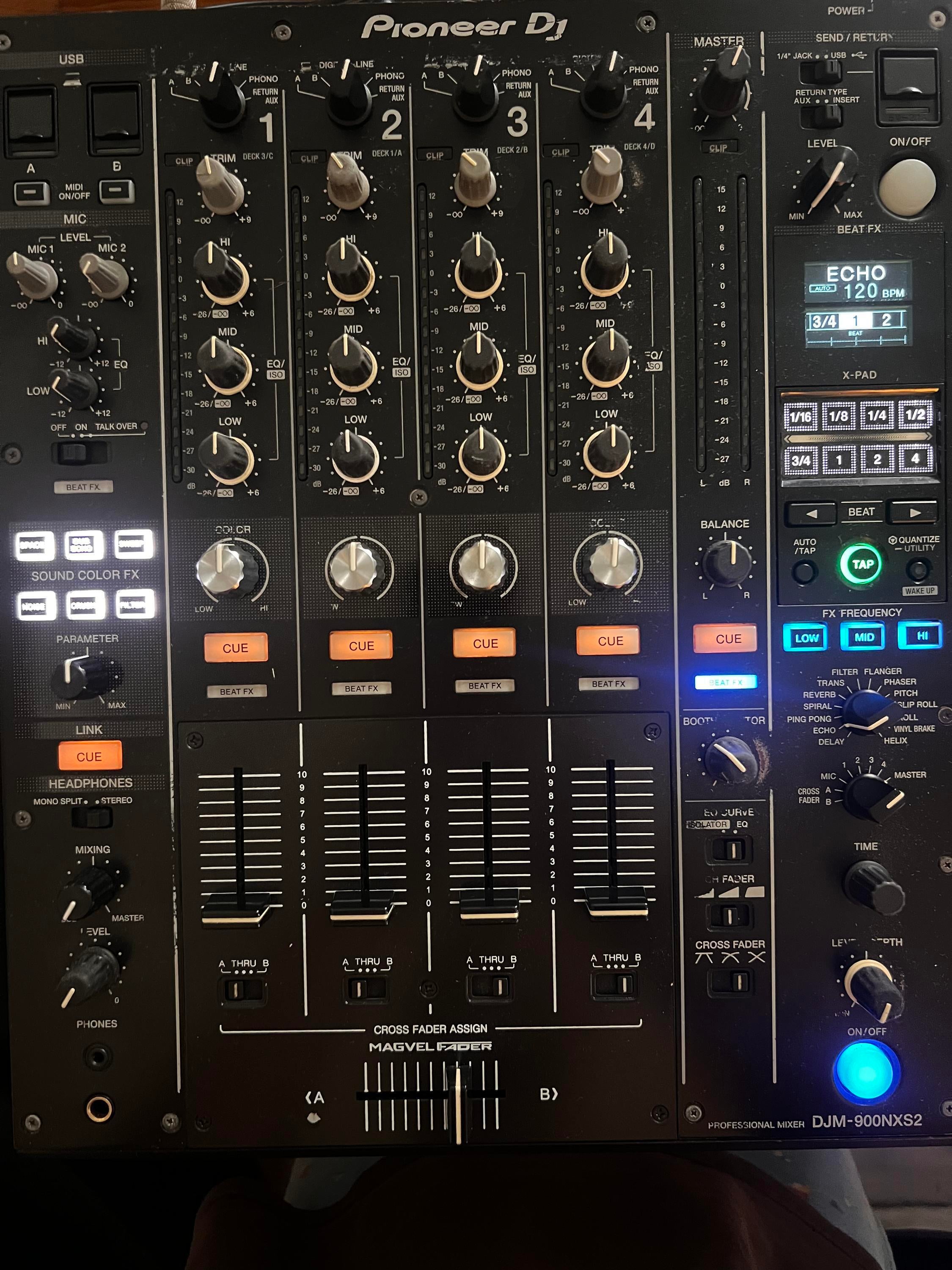 Used Pioneer DJ DJM-900NXS2 - Sweetwater's Gear Exchange