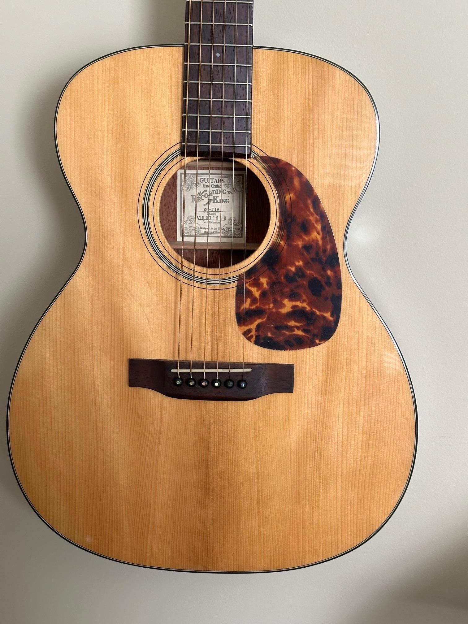 Used Recording King RO-T16 Torrified Adirondack Top, Includes a New  Recording King Hard Shell Case