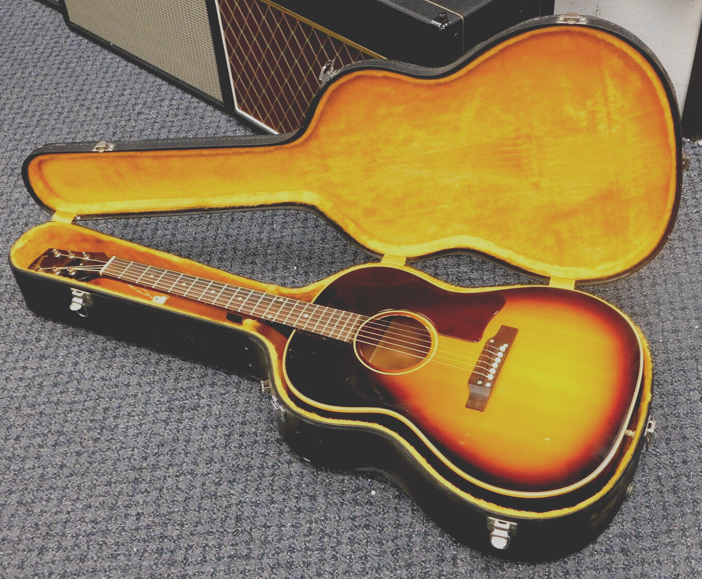Used Gibson Vintage 1967 Gibson B-25 - Sweetwater's Gear Exchange
