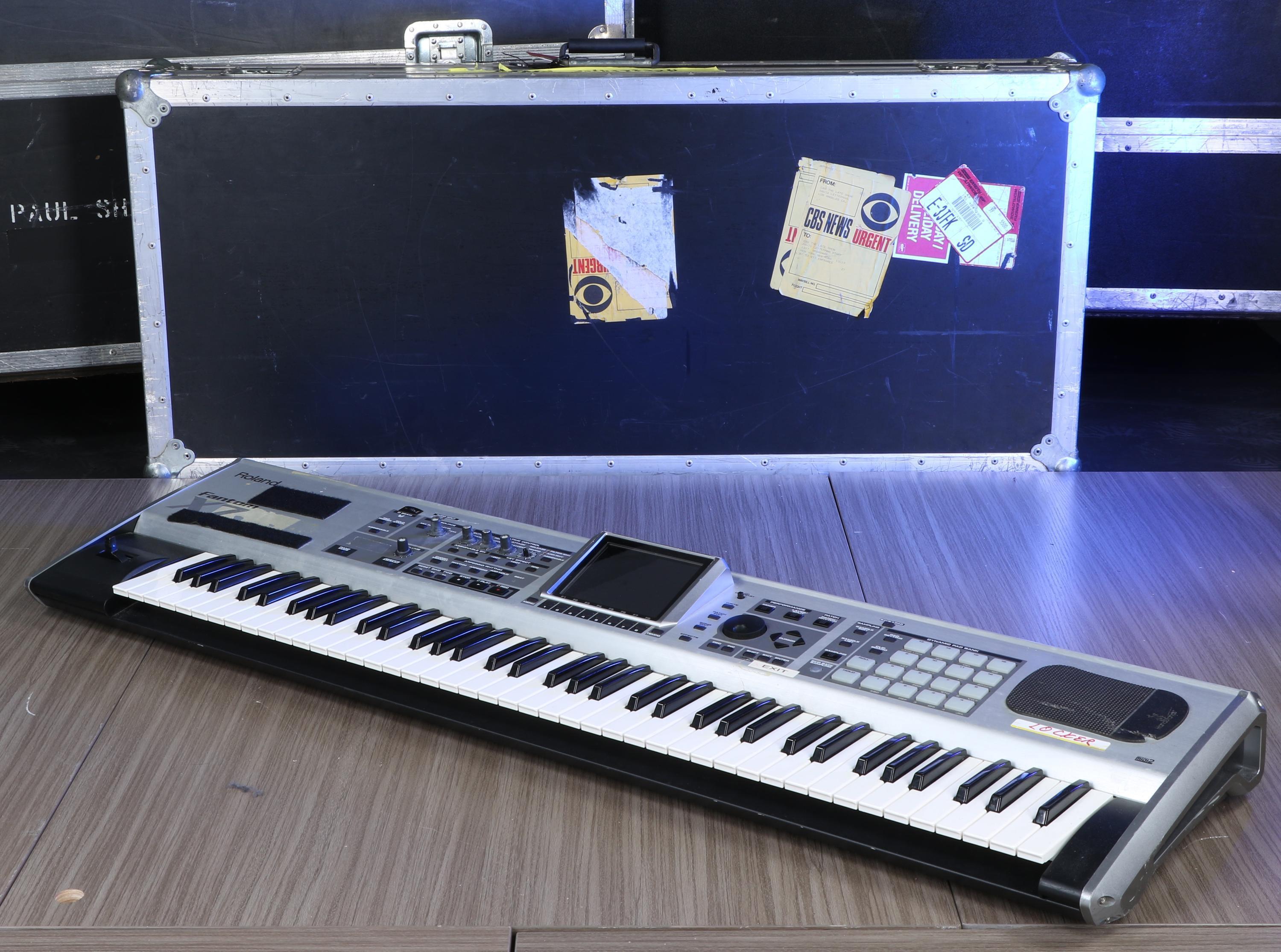 Used Roland Fantom X7 76-Key Keyboard - Sweetwater's Gear Exchange