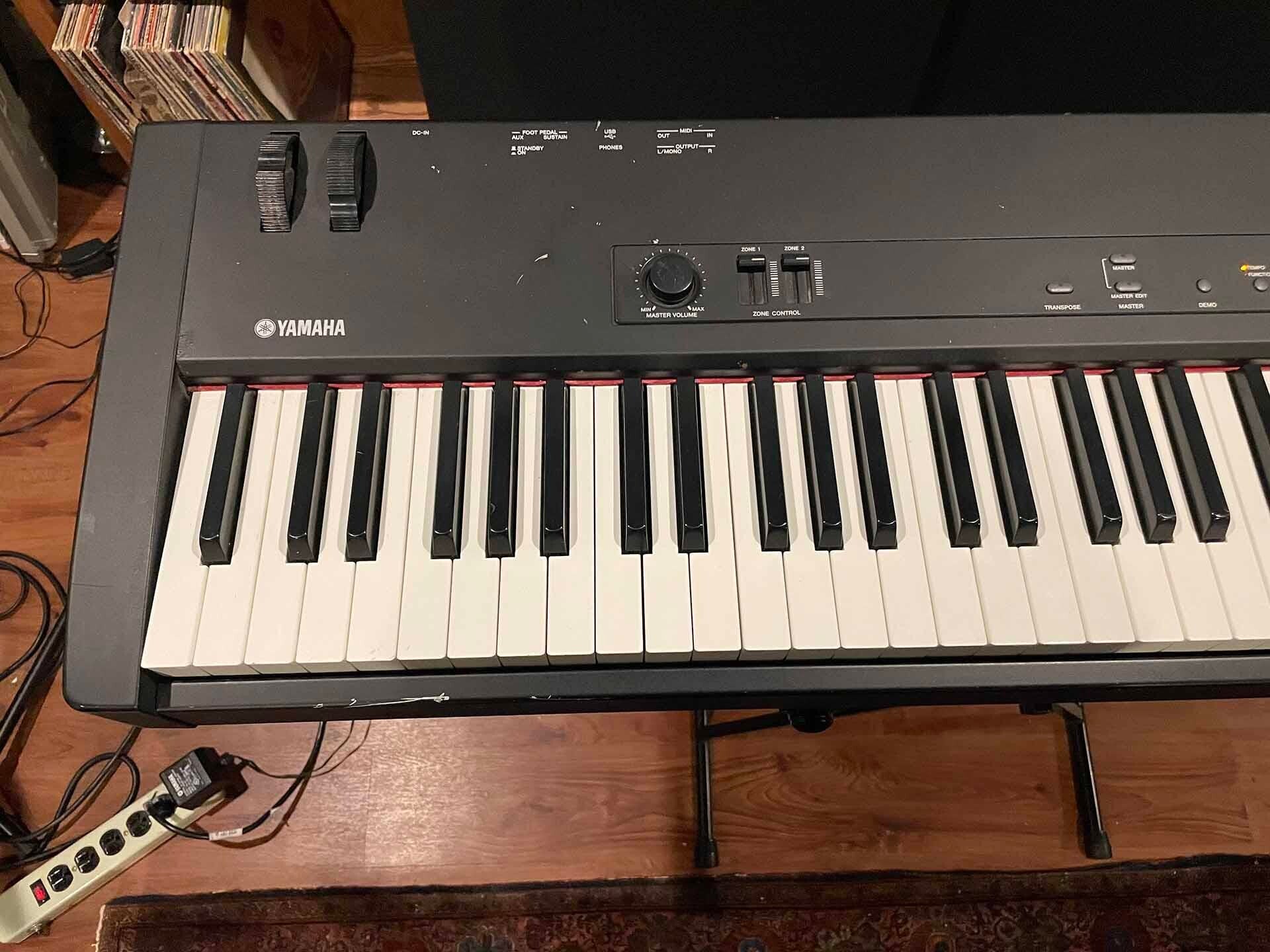 売り切り御免！】 YAMAHA CP33 08年製 ステージピアノ 電子ピアノ 鍵盤