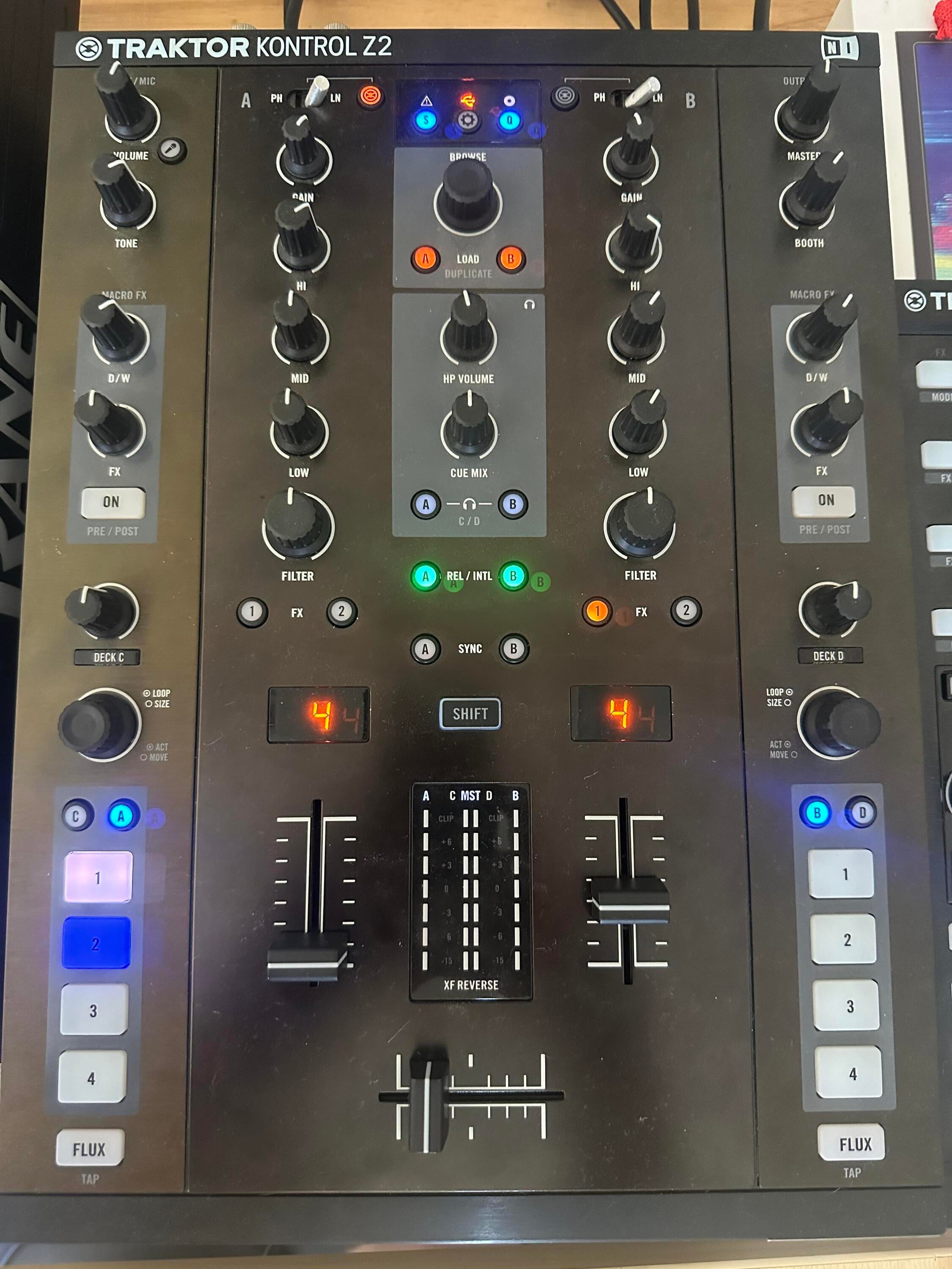 Used Native Instruments Traktor Kontrol Z2 | Gear Exchange