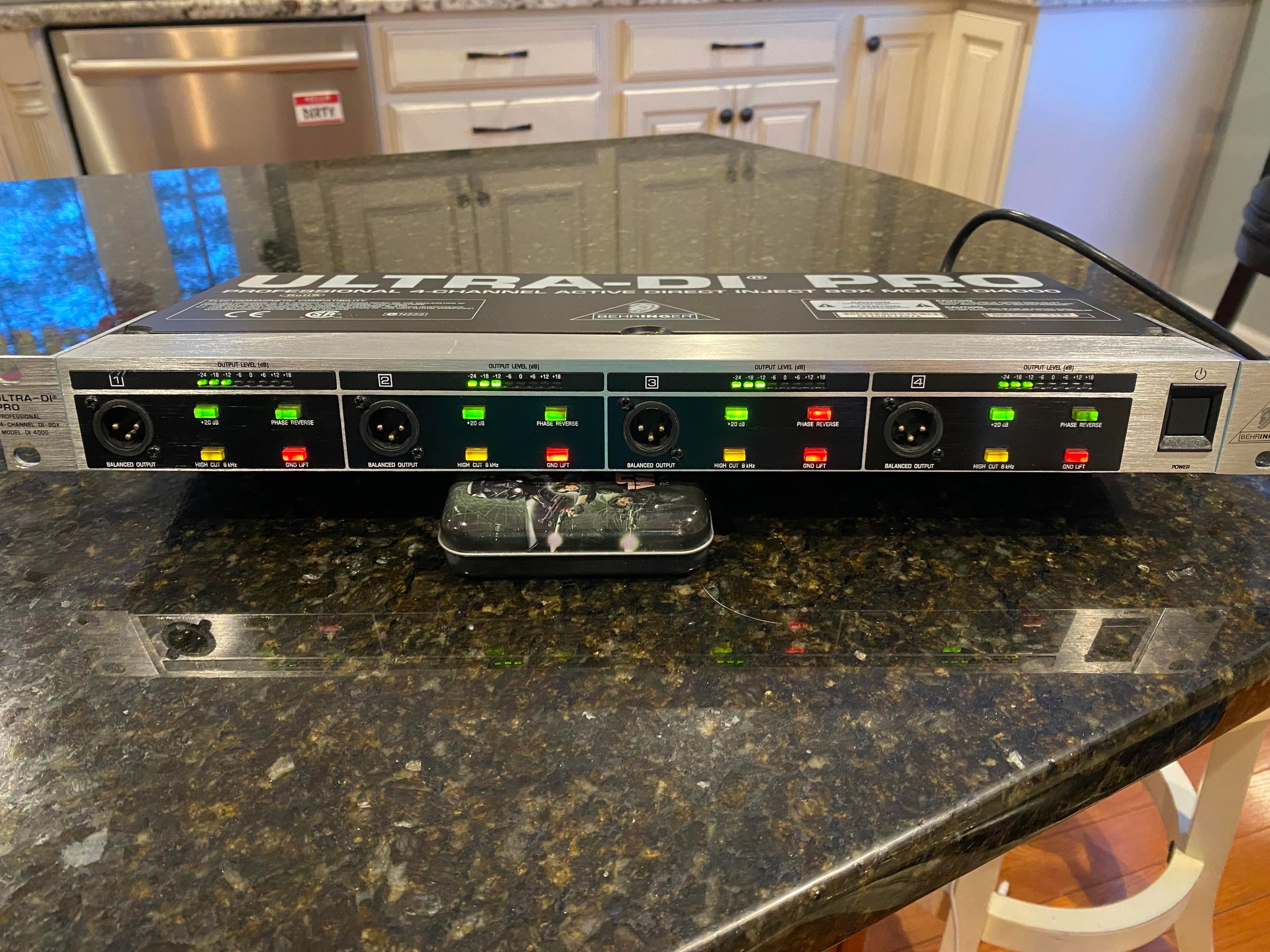 Behringer Di4000 V2 4-channel Active Direct Box To Play