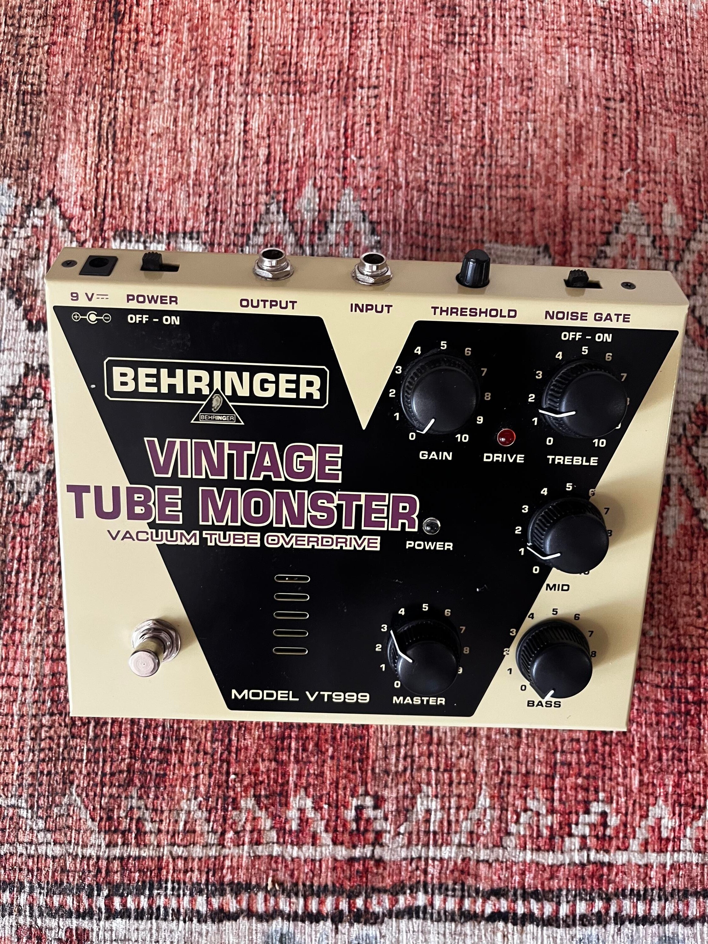 behringer vt999