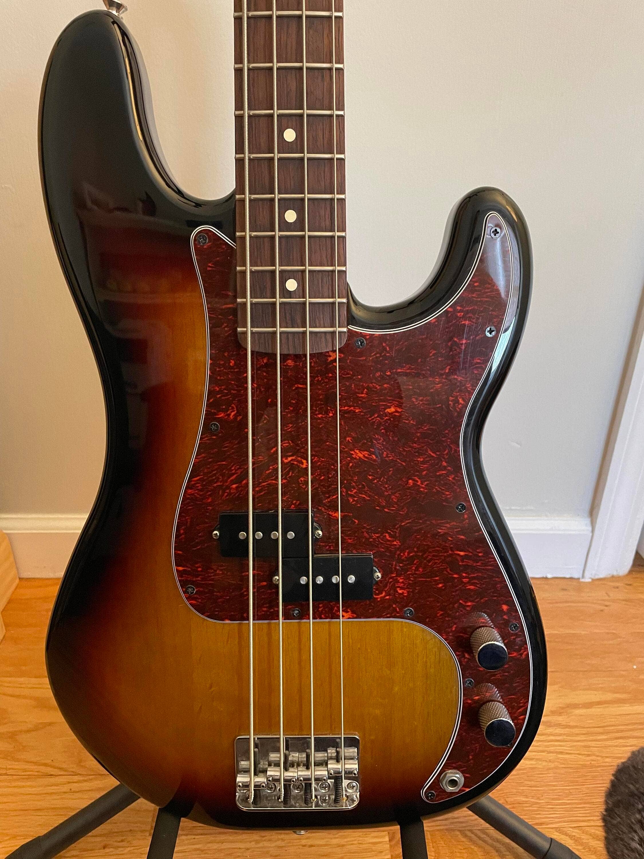 Used Fender Precision Bass Sweetwater Gear Exchange