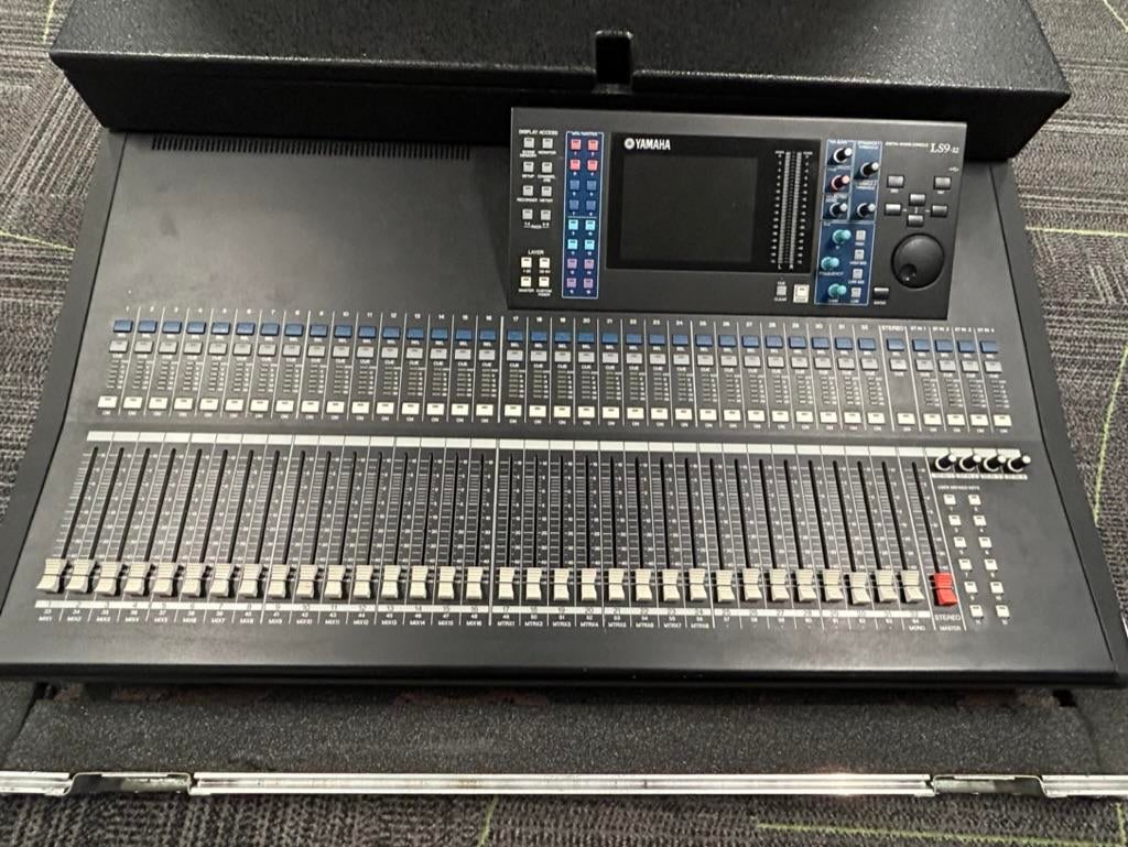 Yamaha Used Yamaha LS9-32 Mixer With Road Case